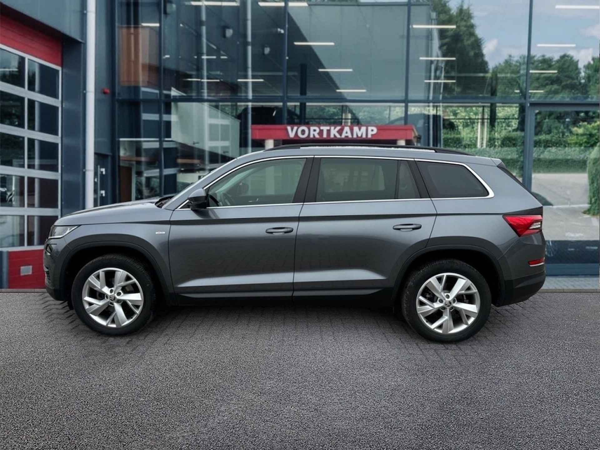 SKODA Kodiaq 1.5 TSI DSG SOLEIL CAMERA/LEDER/NAVI/STOELVERW/ACC - 8/22