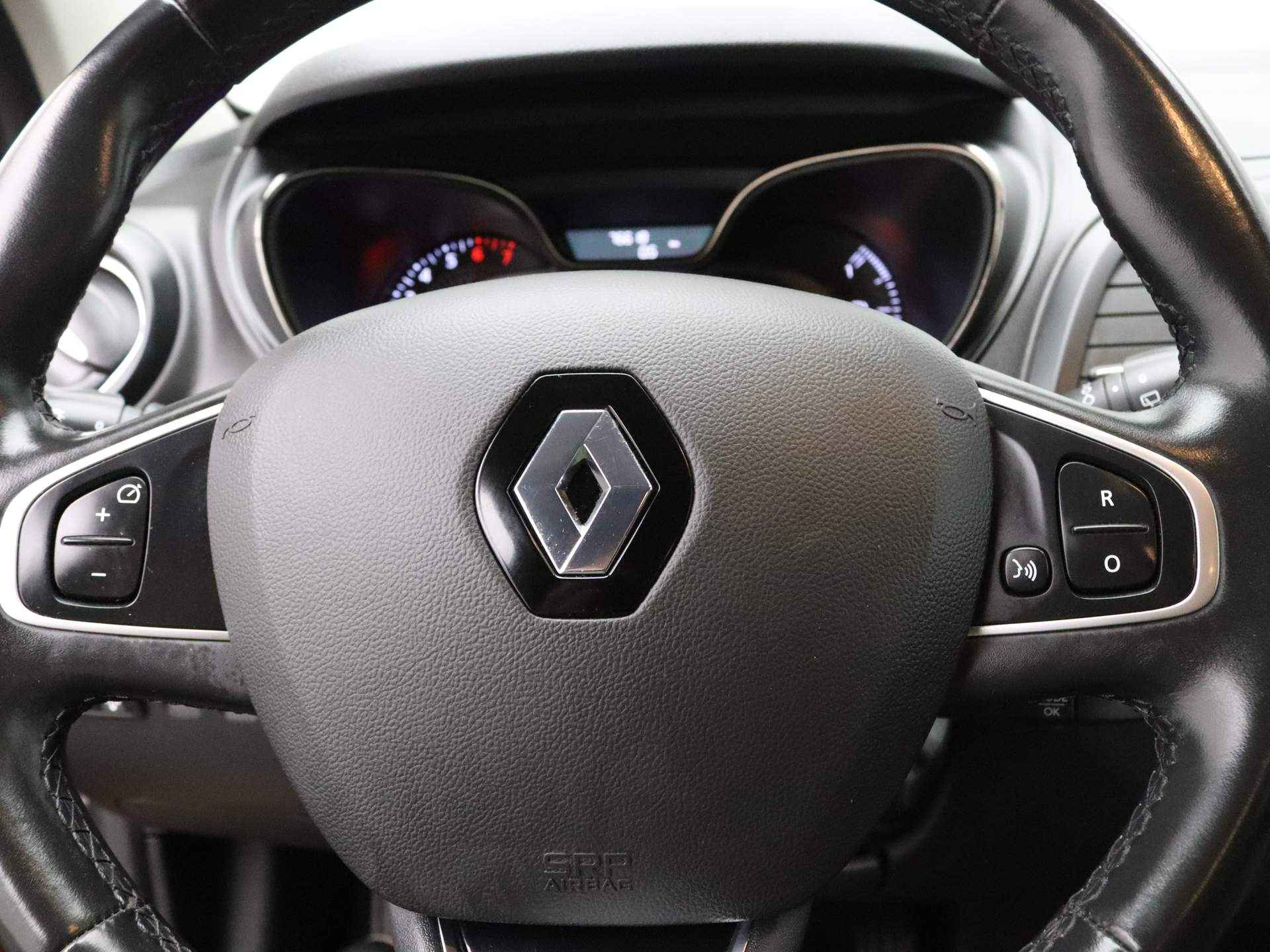 Renault Captur TCe 90pk Intens ALL-IN PRIJS! Camera | Climate | Navi | Trekhaak afn. - 14/35