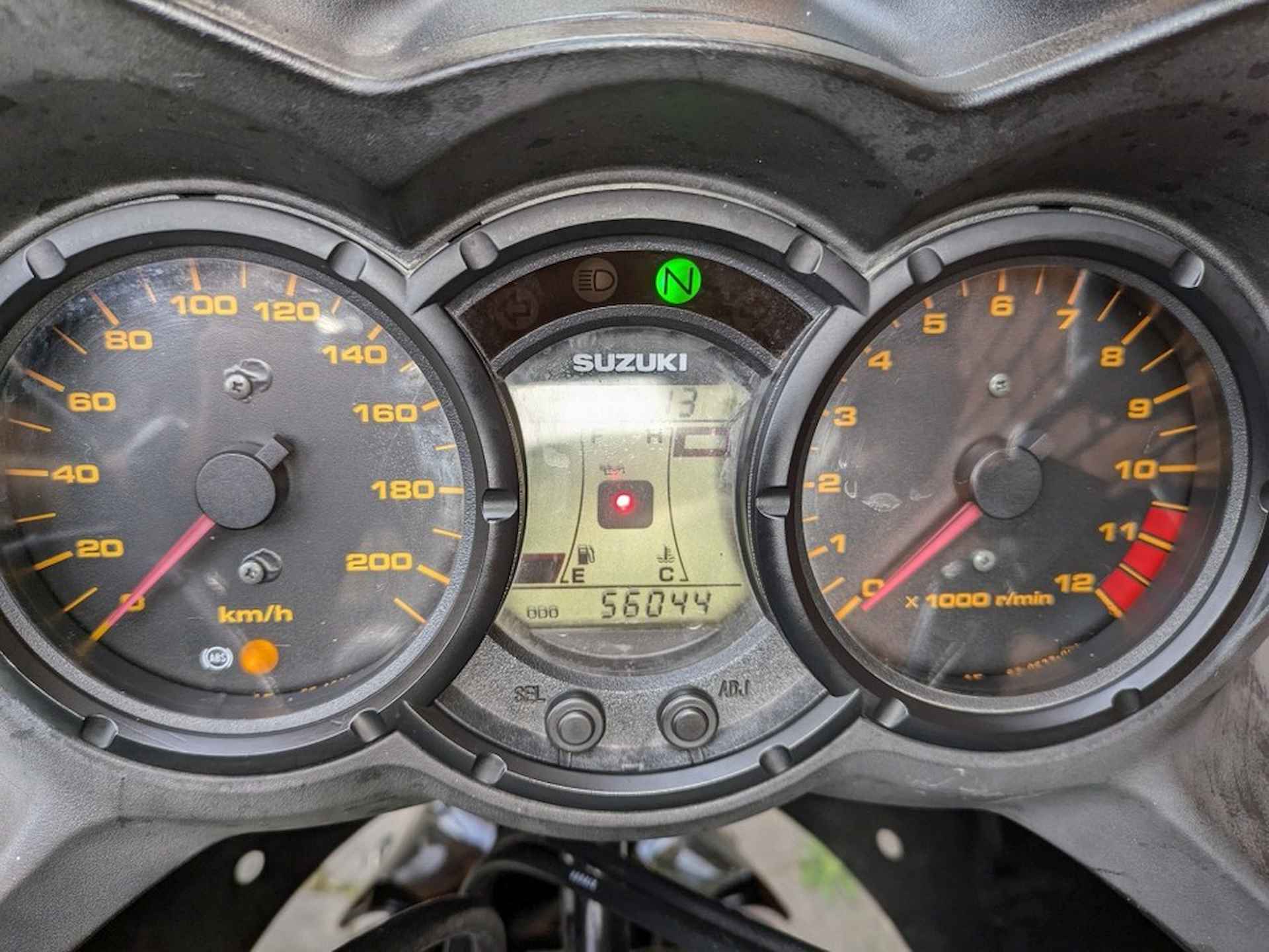 Suzuki DL 650 V STROM ABS - 8/8