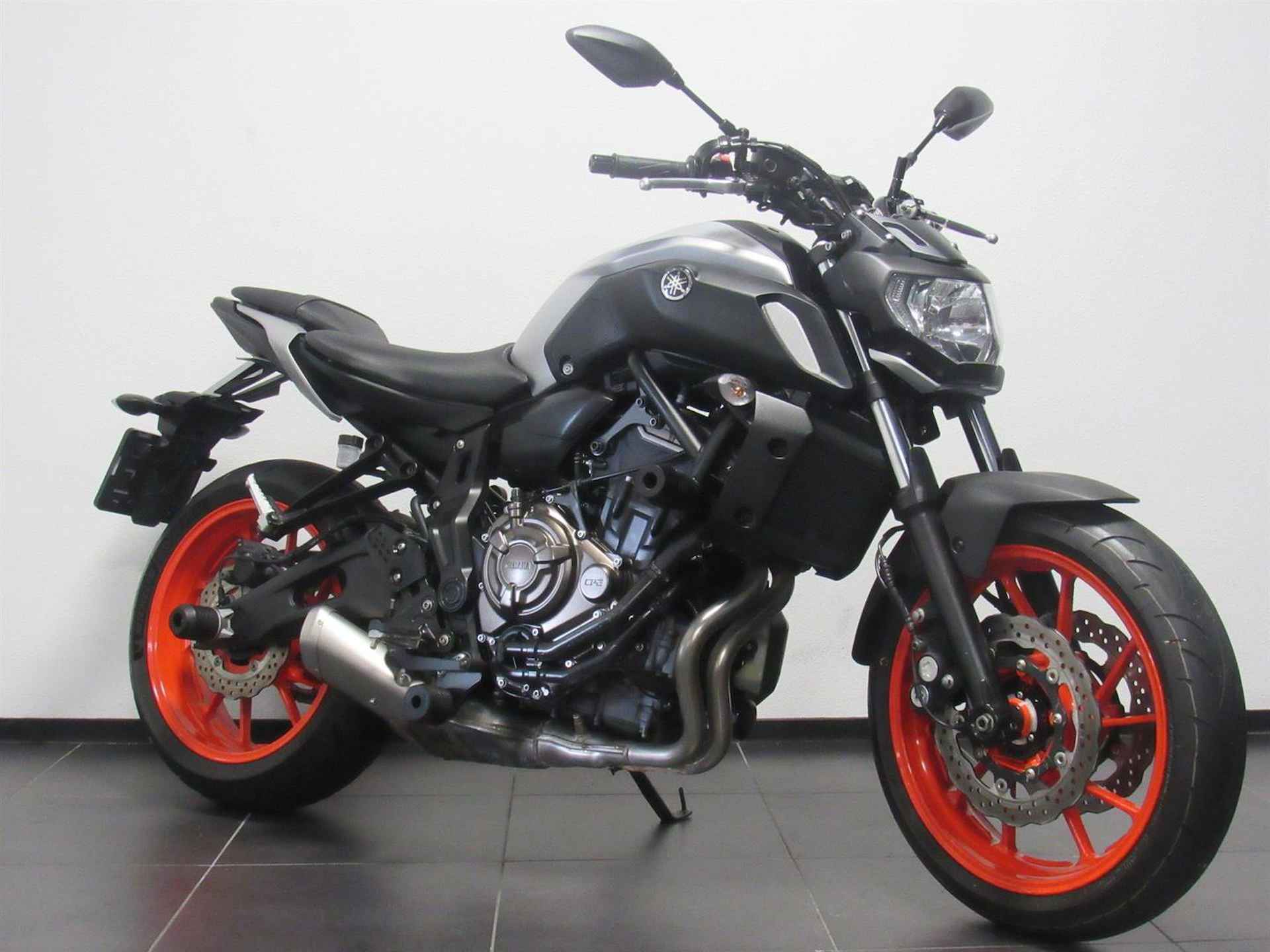 Yamaha MT-07 ABS - 2020 - 2/14