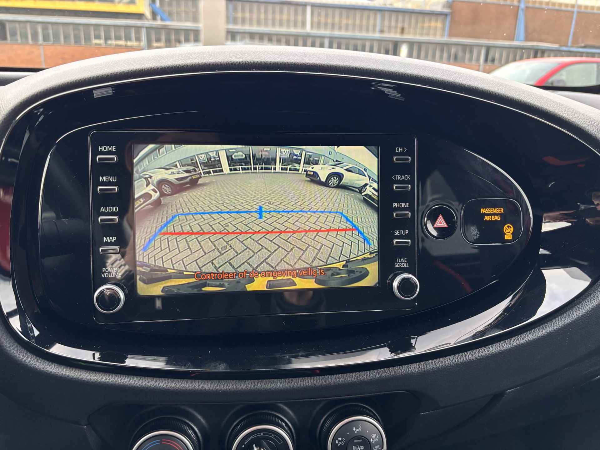 Toyota Aygo X 1.0 VVT-i MT Pulse APPLE CARPLAY/ ANDROID AUTO, STOELVERWARMING, ZEER LUXE! - 13/27