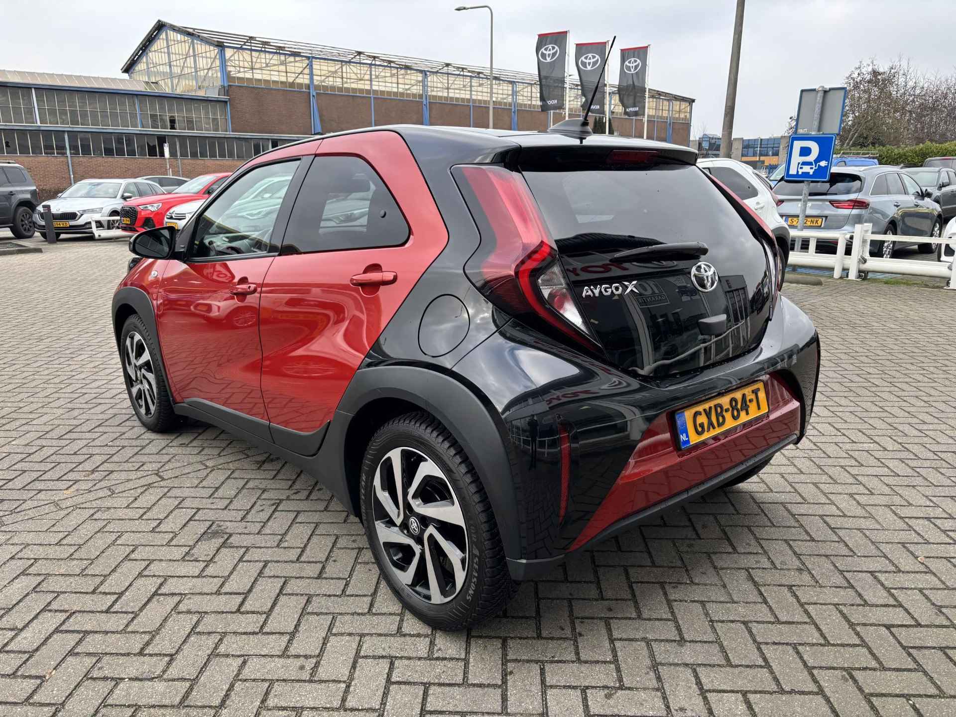 Toyota Aygo X 1.0 VVT-i MT Pulse APPLE CARPLAY/ ANDROID AUTO, STOELVERWARMING, ZEER LUXE! - 26/27