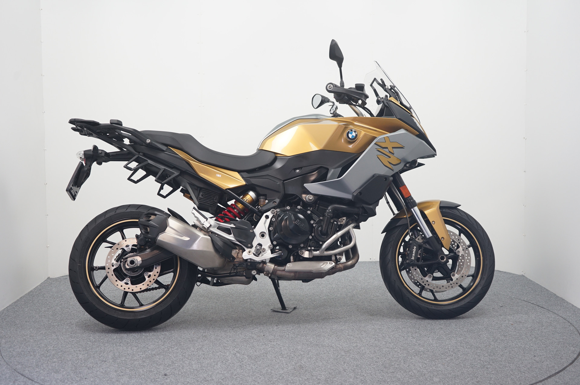 BMW F 900 XR