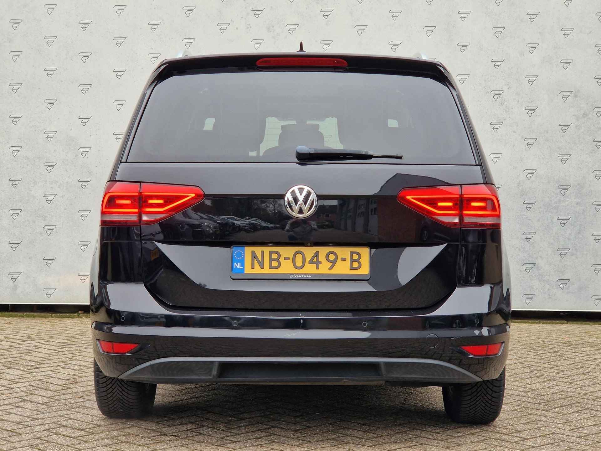 Volkswagen Touran 1.2 TSI Highline | 7 Persoons | Camera | Clima | Navi | PDC | Pano | Trekhaak | DAB | - 11/31