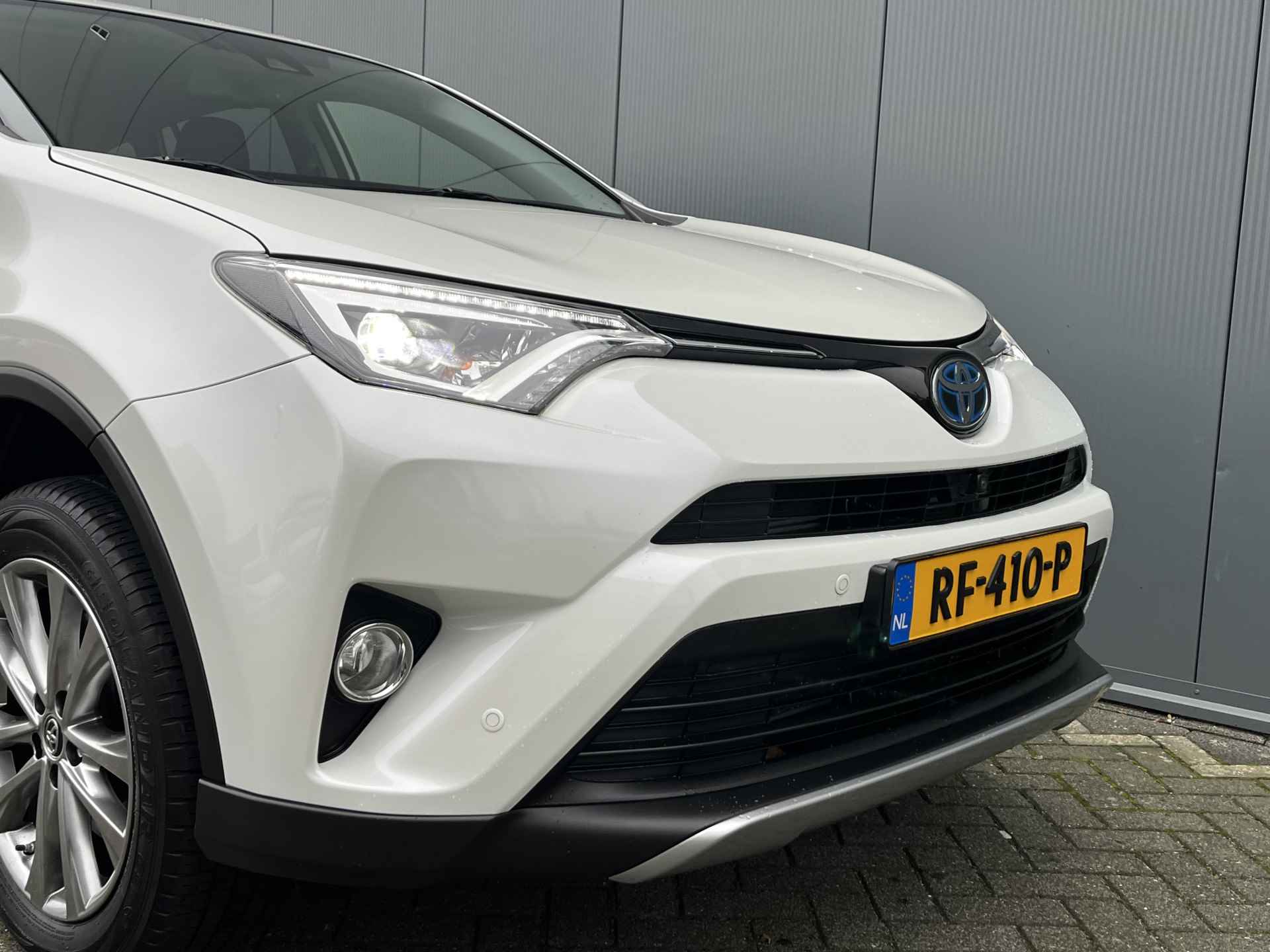 Toyota RAV4 2.5 Hybrid AWD Automaat Executive | 360 Camera | Trekhaak | Bestuurdersstoel met geheugen | Leder | Elektrische achterklep | Dod - 6/34