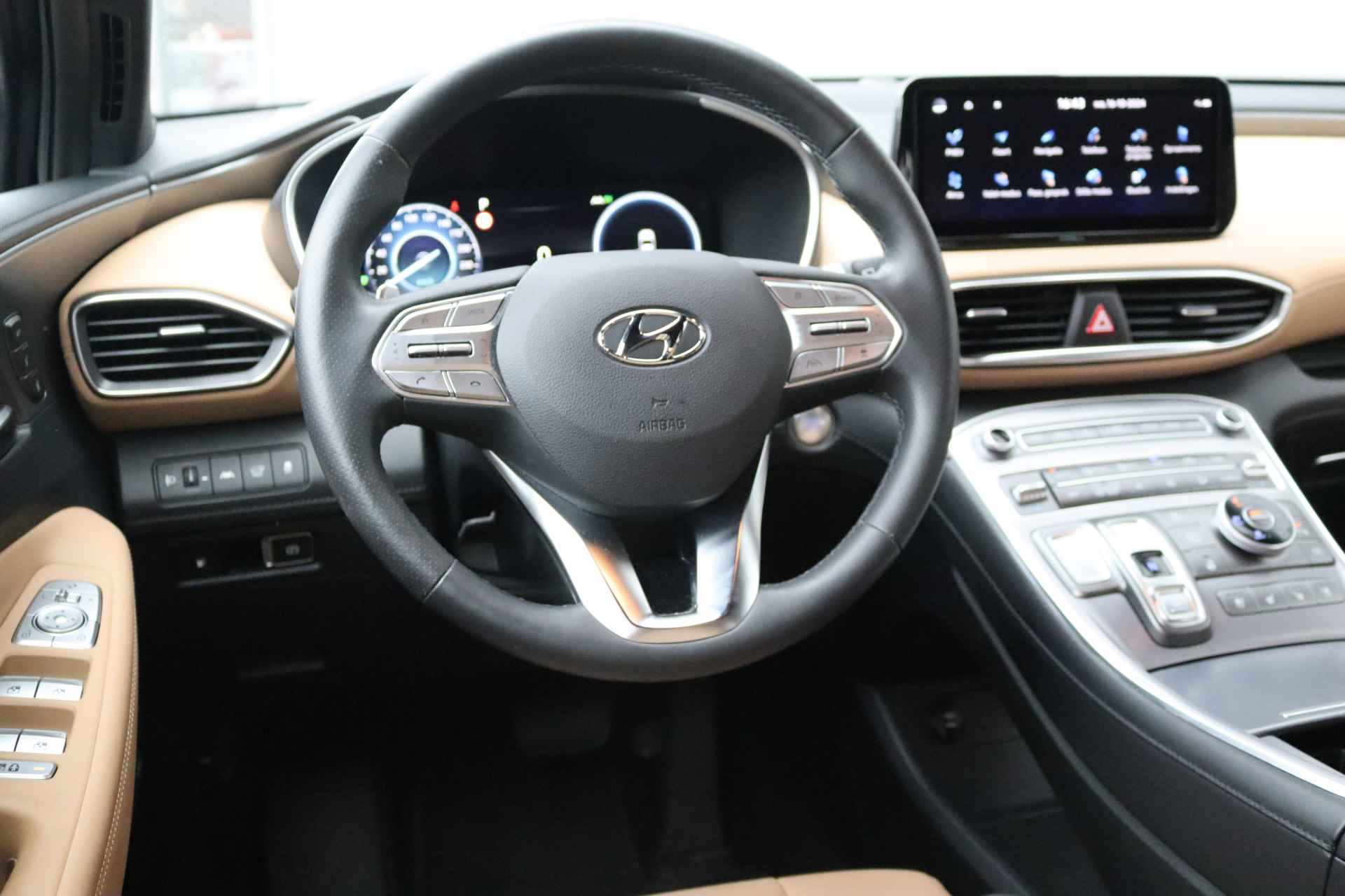 Hyundai Santa Fe 1.6 T-GDI 265PK PHEV Premium Sky PlusNavigatie/Camera/Leder/Winter-pack/Adaptive-Cruise control - 14/36