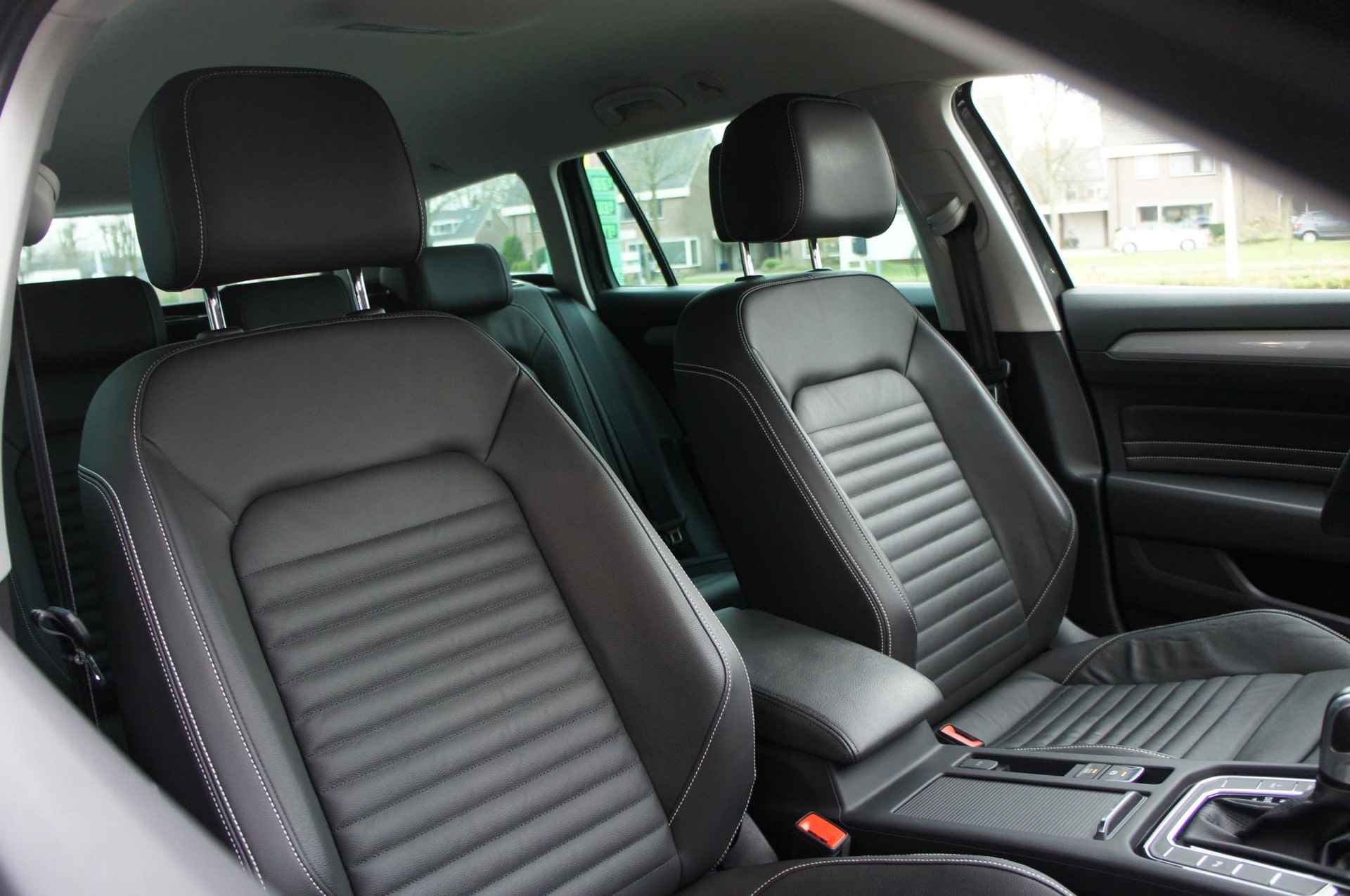 Volkswagen Passat Variant 1.4 TSI PHEV GTE Business | Leder | Camera | CarPlay | LED | 18" - 3/20