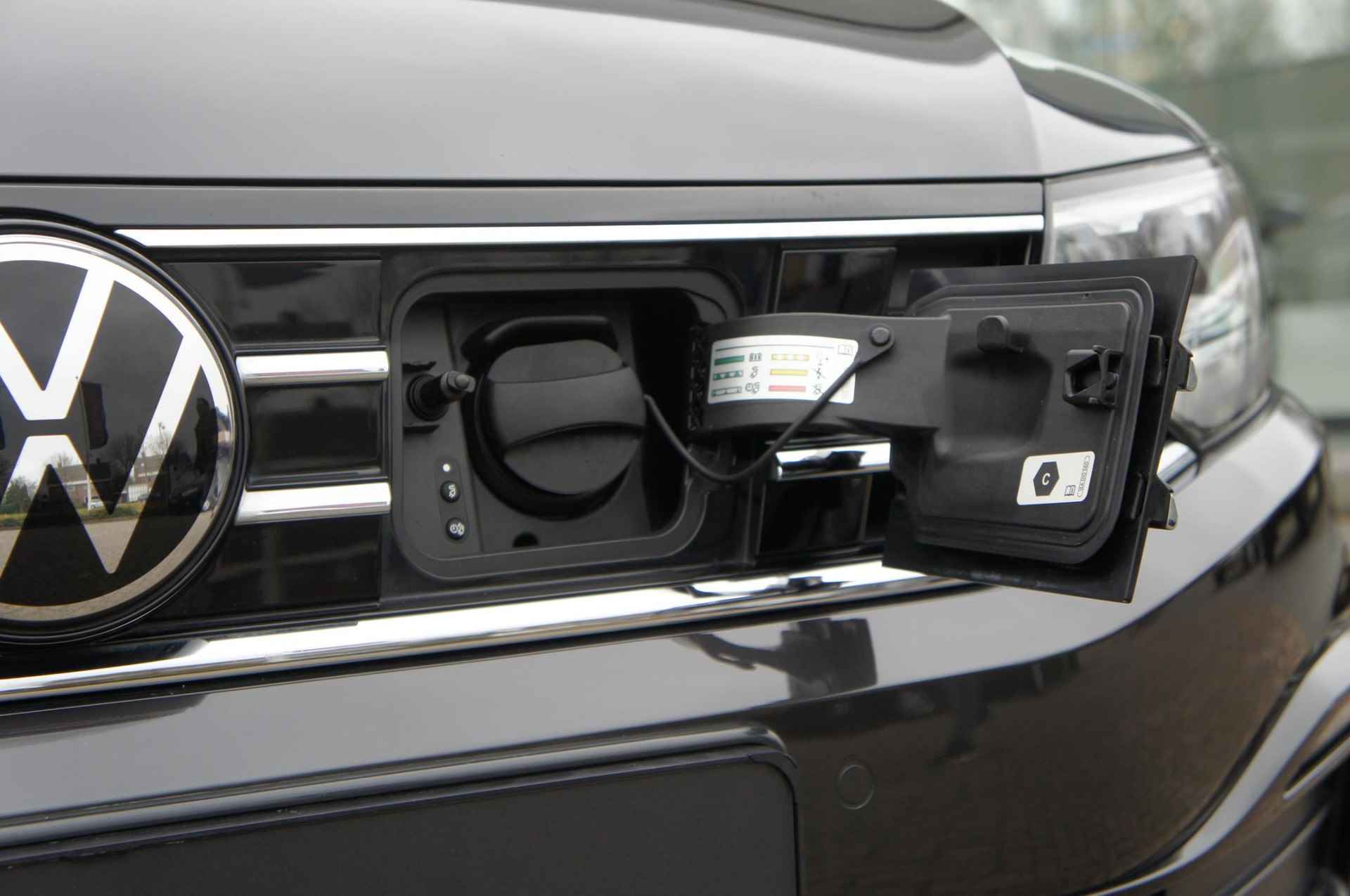 Volkswagen Passat Variant 1.4 TSI PHEV GTE Business | Leder | Camera | CarPlay | LED | 18" - 16/20