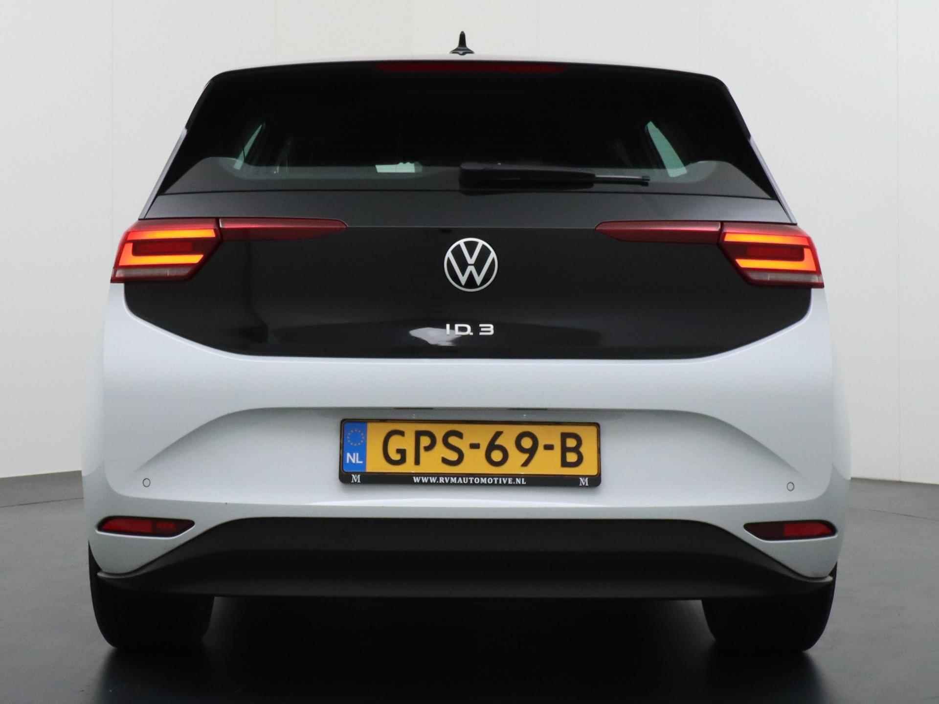 Volkswagen ID.3 PRO 58 kWh VAN: 25.900,- VOOR 22.877,- EINDEJAARSVOORDEEL: 3.023,- | * 20.899 NA SUBSIDIE * | RIJKLAARPRIJS - 7/44