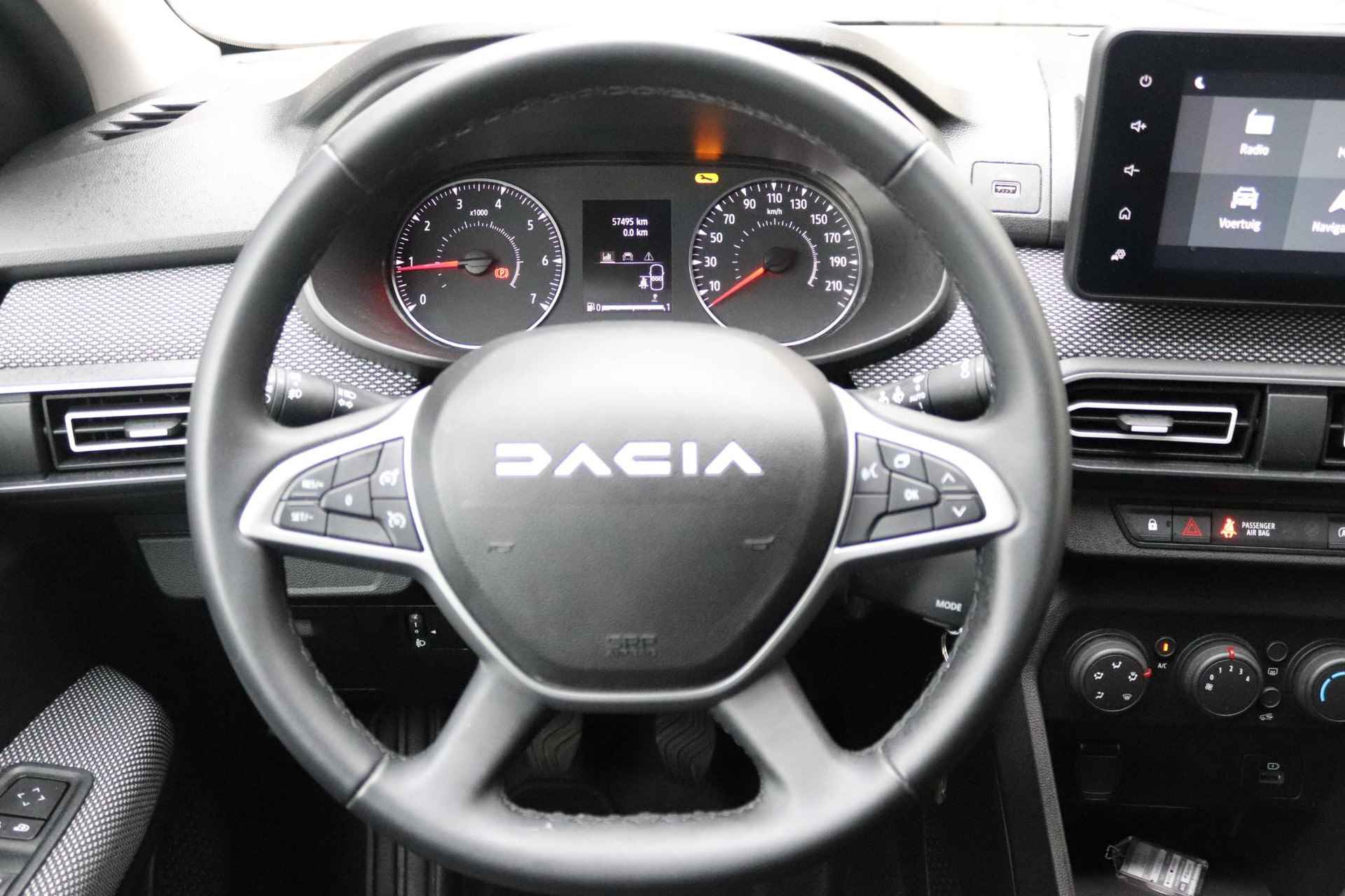 Dacia Jogger 1.0 TCe 110 Expression | 7-Persoons | Navigatie | Achteruitrijcamera - 32/35