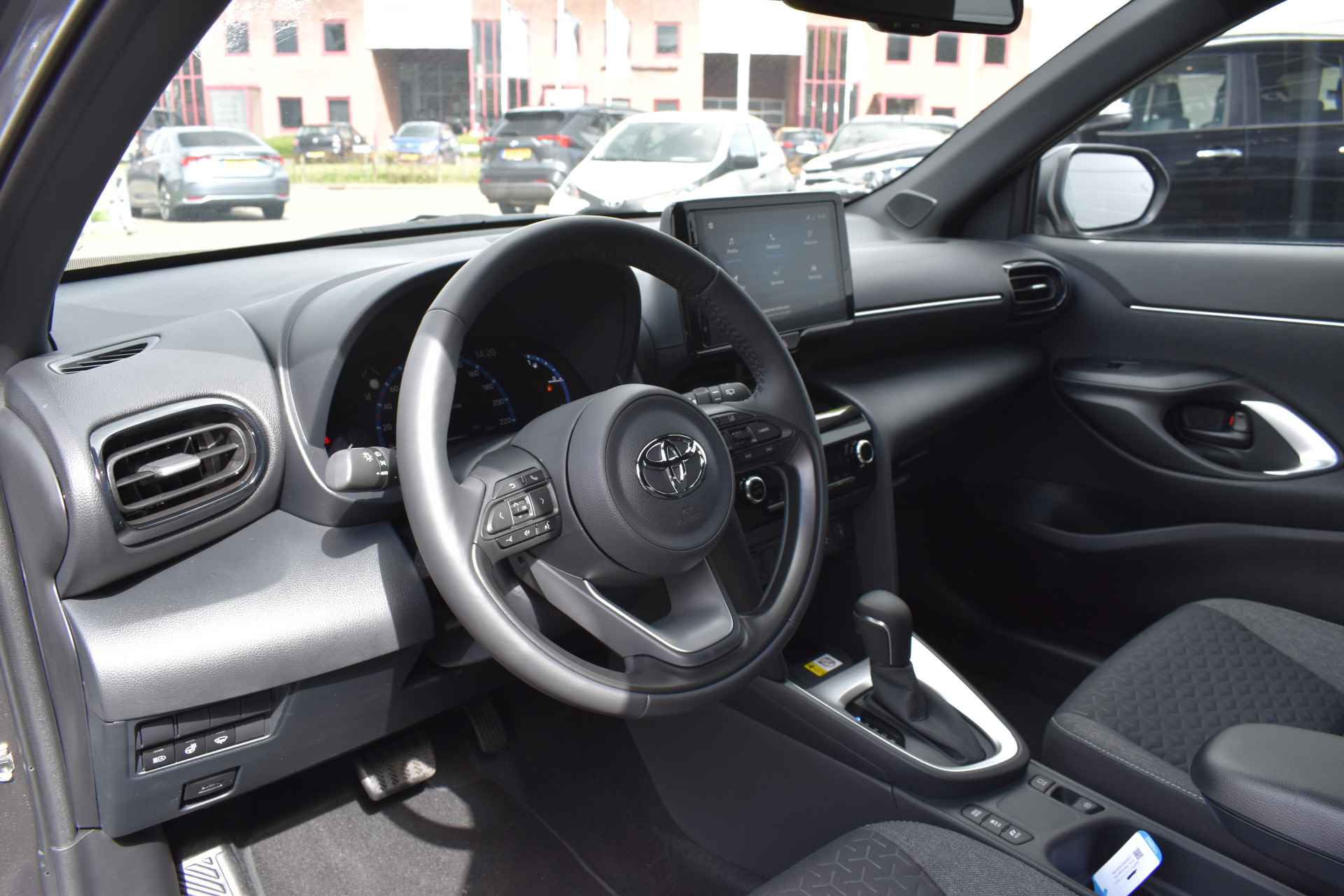 Toyota Yaris Cross 1.5 Hybrid Style Limited | Blindspot | Stoel/Stuurverwarming | Parkeersensoren - 10/31