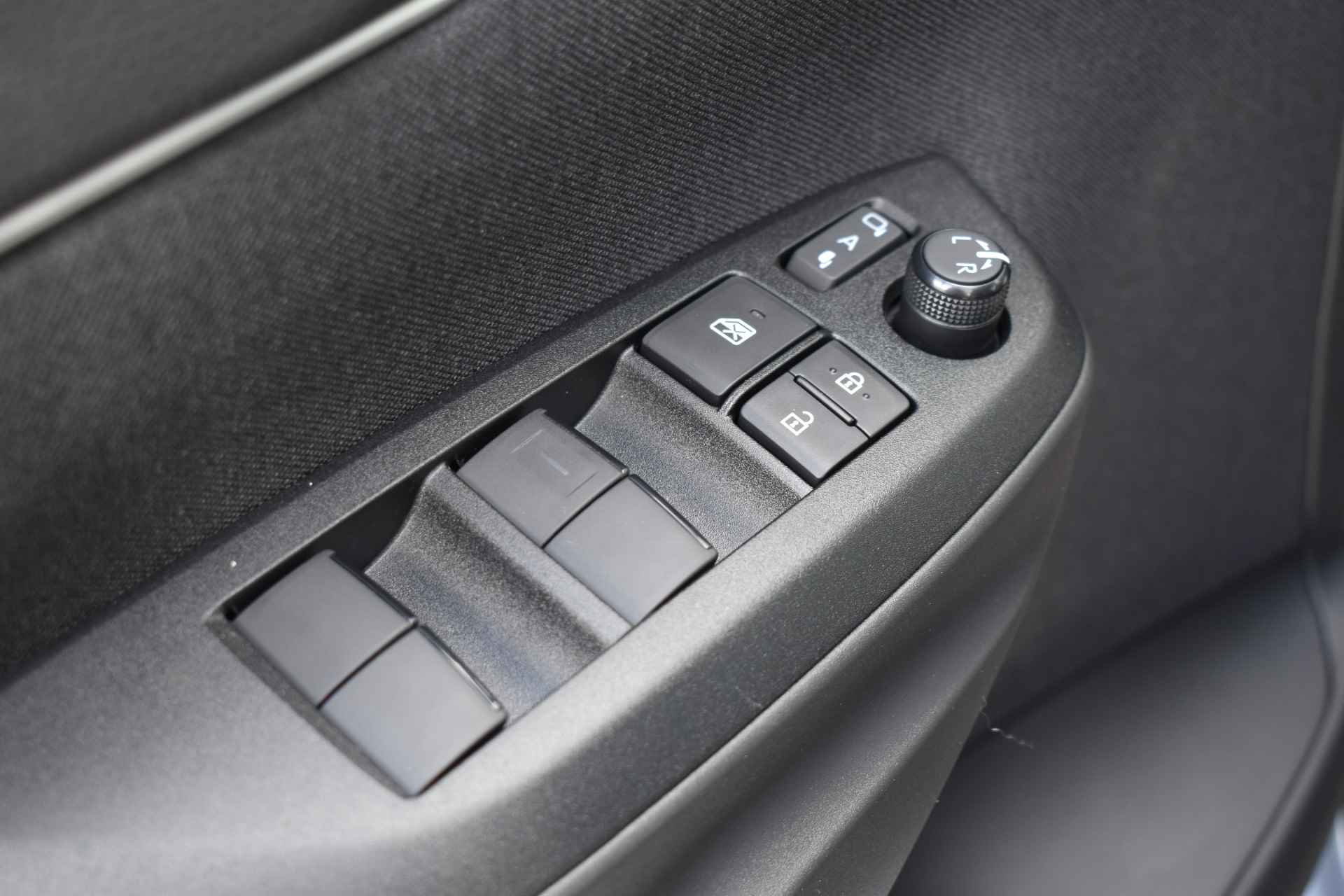 Toyota Yaris Cross 1.5 Hybrid Style Limited | Blindspot | Stoel/Stuurverwarming | Parkeersensoren - 17/31