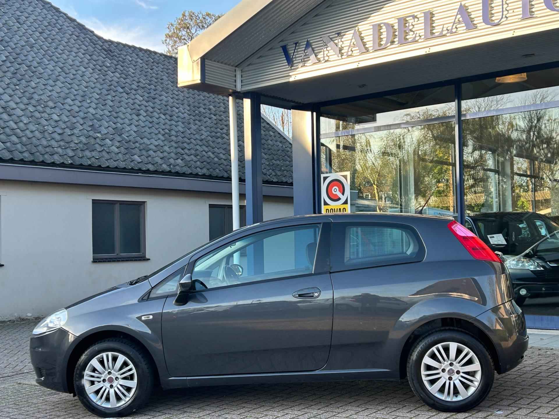 Fiat Grande Punto 1.4 Edizione Lusso Airco LM-Velgen Elek.Pakket NAP NL-Auto Dealeronderhouden! - 2/20