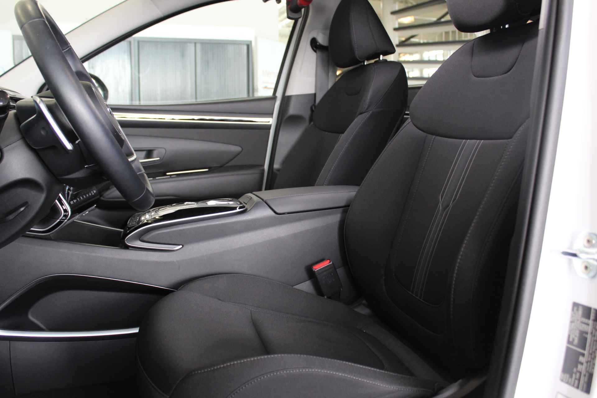 Hyundai Tucson 1.6 T-GDI PHEV Comfort SMART Black Pack4WD Plug-in Hybride | Navigatie | Stoelverwarming | Dealer onderhouden - 7/35