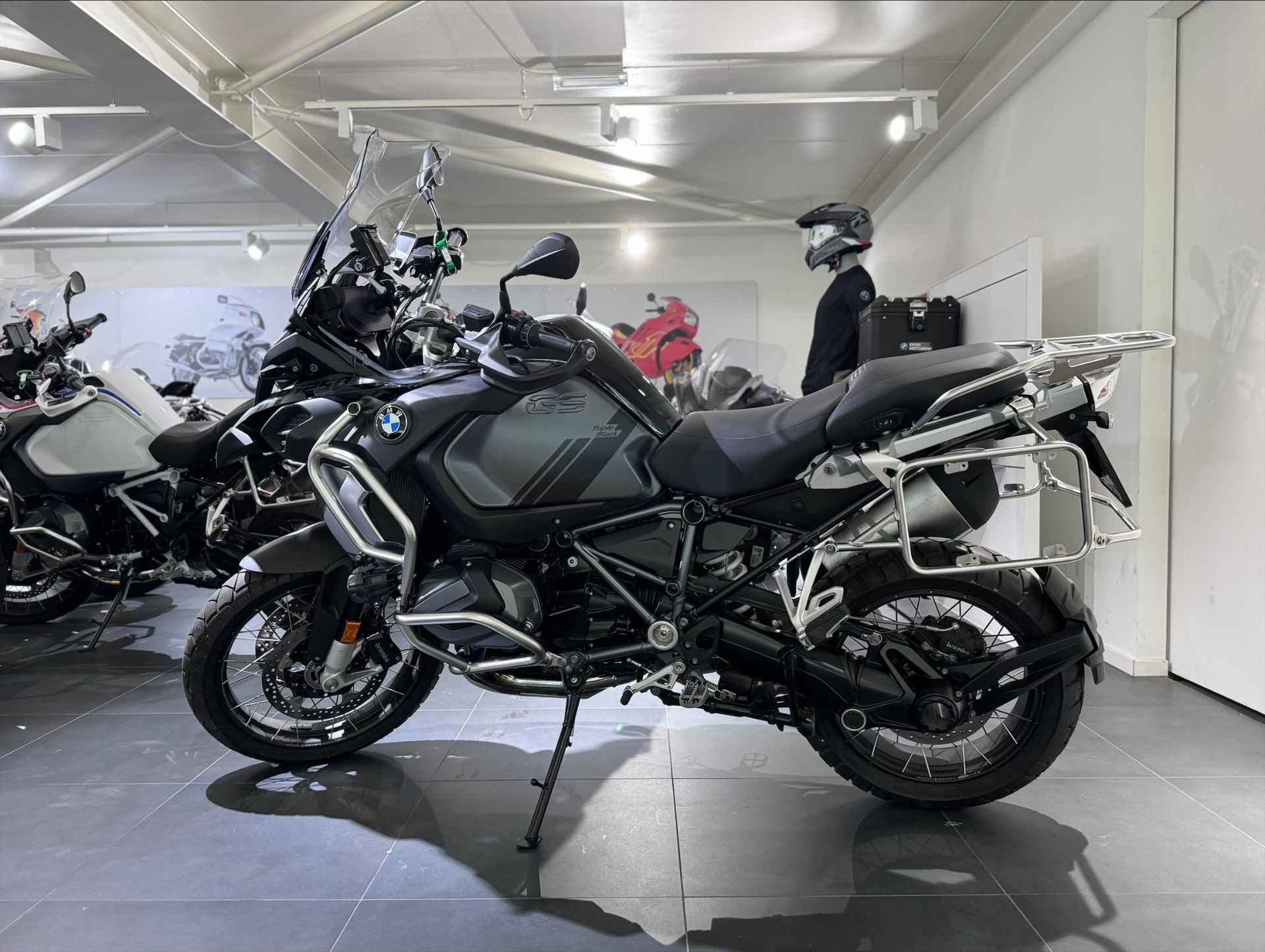 BMW R 1250 GS Adventure TRIPLE BLACK - 2/8