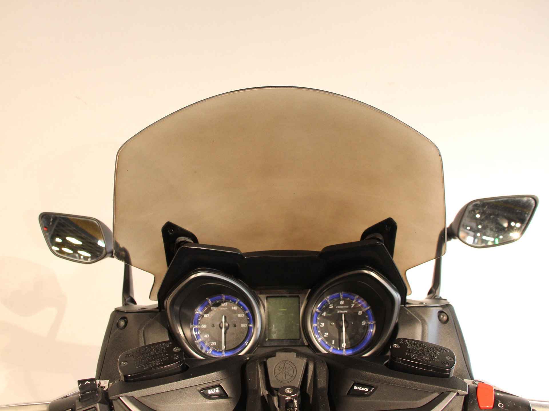 Yamaha T-MAX 560 TECH MAX - 17/17