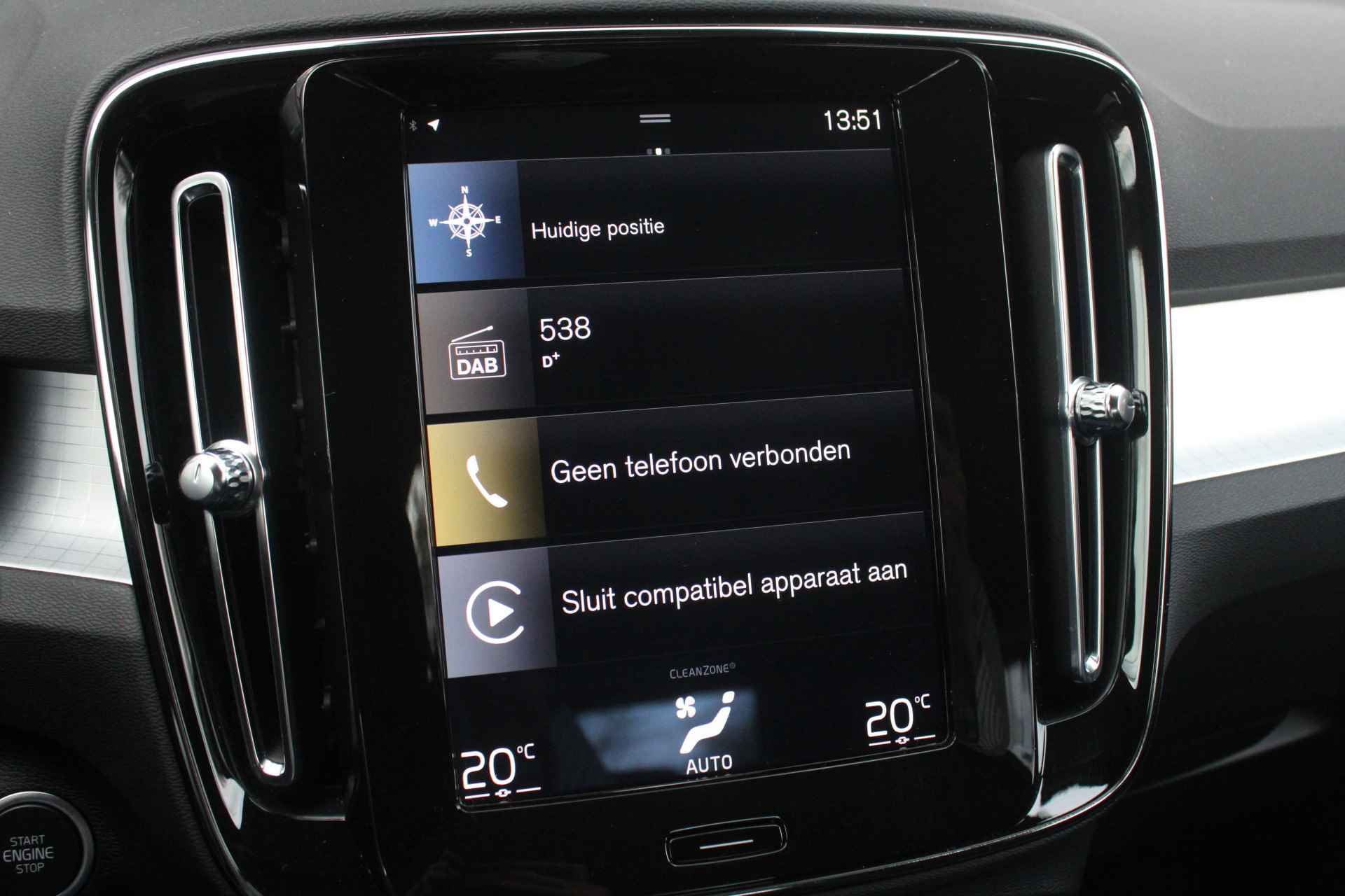 Volvo XC40 T2 Momentum | NL-auto | Adaptieve cruise | Camera | Trekhaak | Keyless | DAB-audio | - 10/25