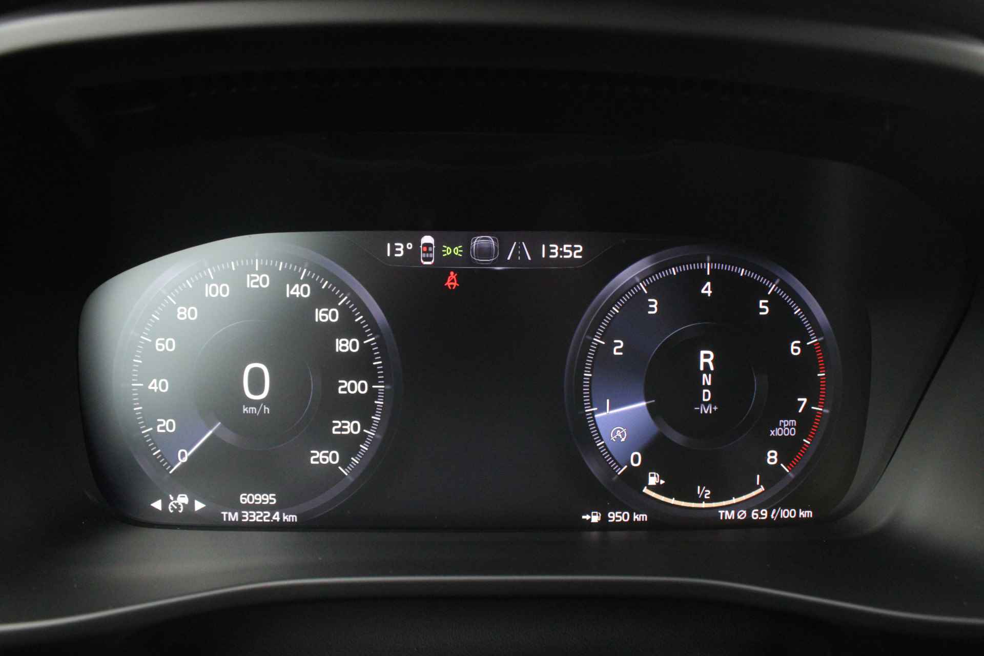 Volvo XC40 T2 Momentum | NL-auto | Adaptieve cruise | Camera | Trekhaak | Keyless | DAB-audio | - 15/25