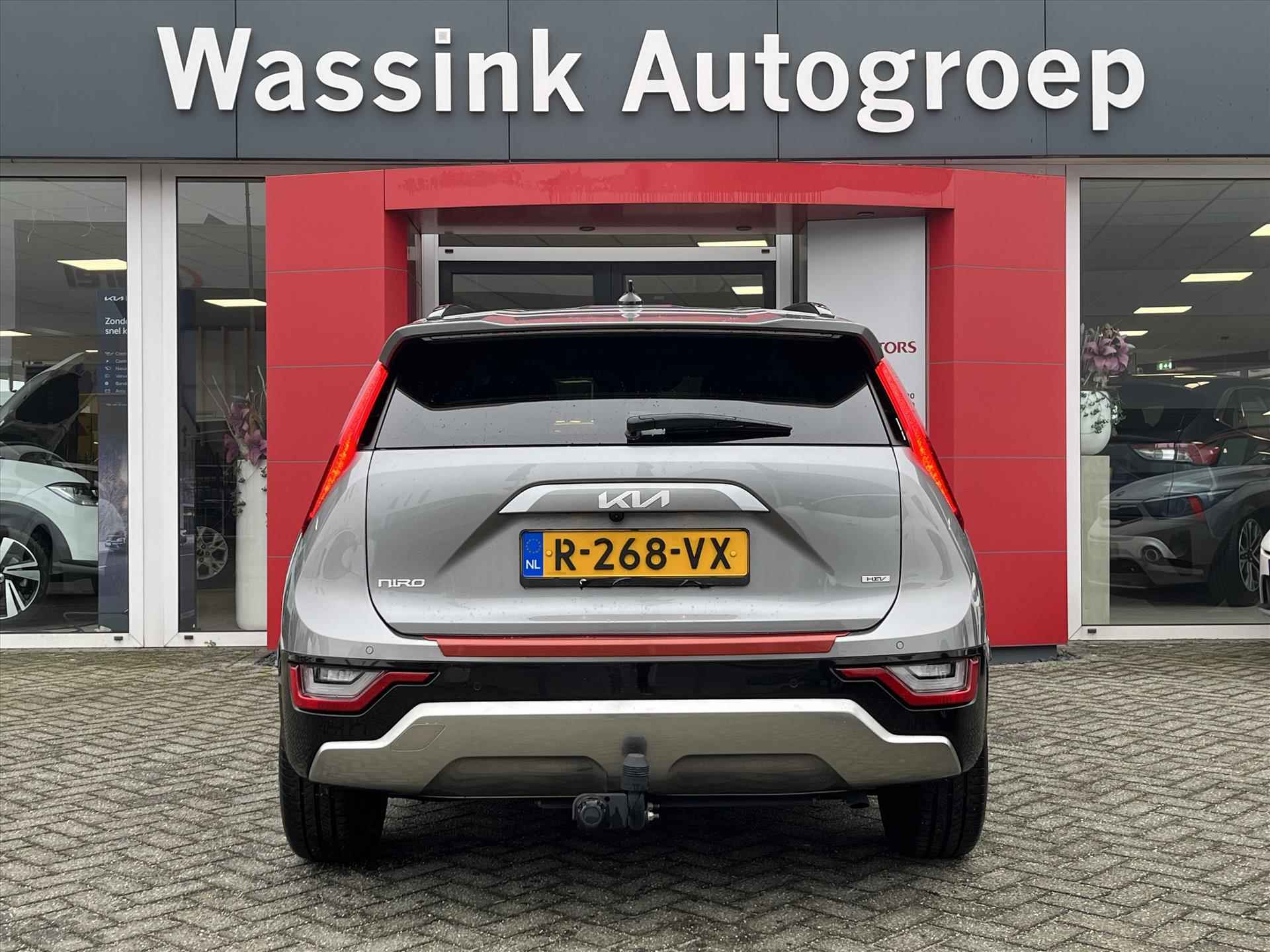 KIA Niro 1.6 GDi Hybrid 141pk DCT6 DynamicPlusLine | Lederen interiuer met verwarming | Schuifdak | Navigatie | Parkeercamera | Trekhaak | - 12/28