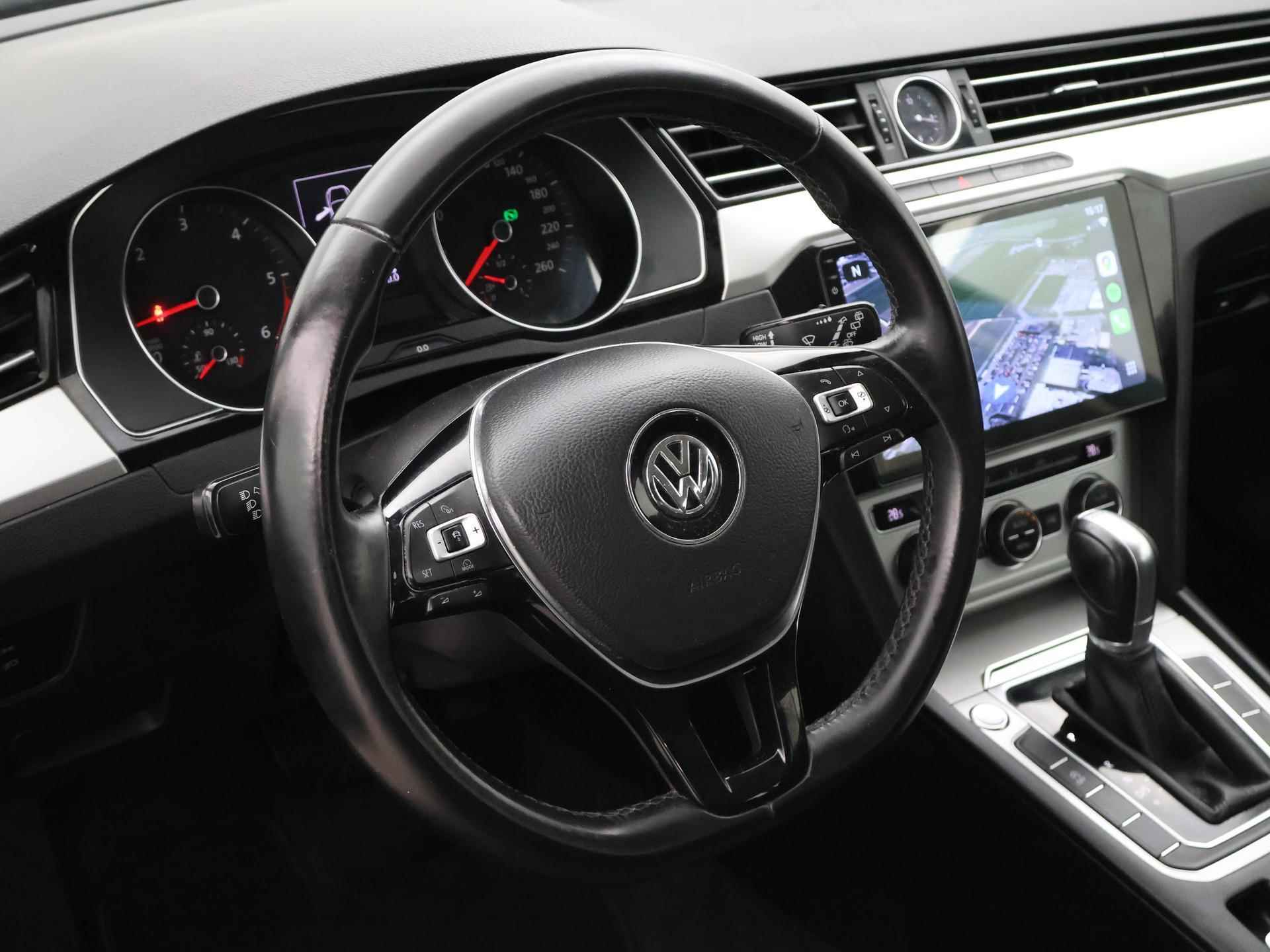 Volkswagen Passat Variant 1.6 TDI DSG AUT. COMFORTLINE + APPLE CARPLAY / ADAPTIVE CRUISE / CAMERA / TREKHAAK - 23/35