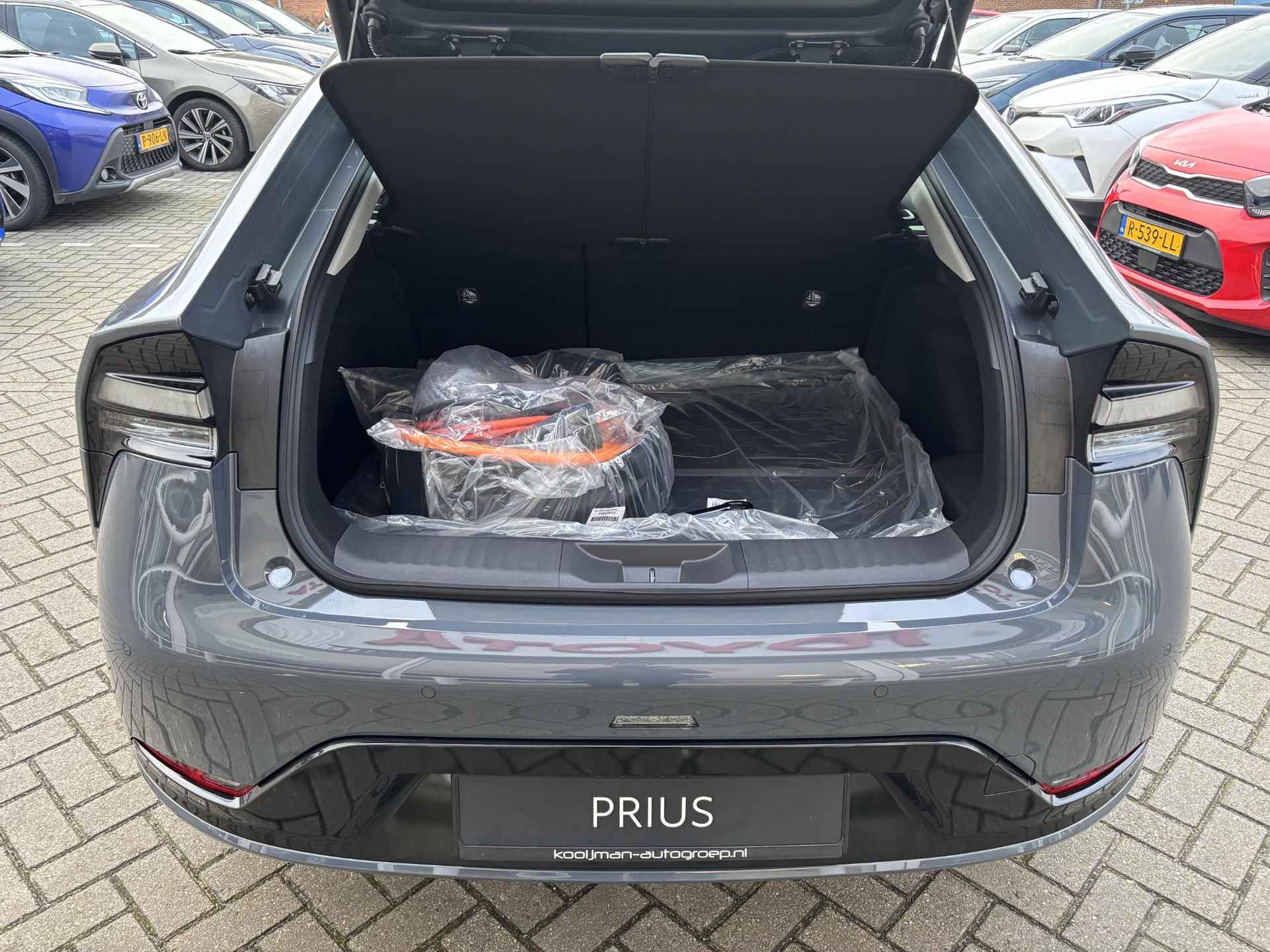 Toyota Prius 2.0 Plug-in Executive RIJKLAAR, EERSTE EIGENAAR, STOEL/STUURVERWARMING - 27/33