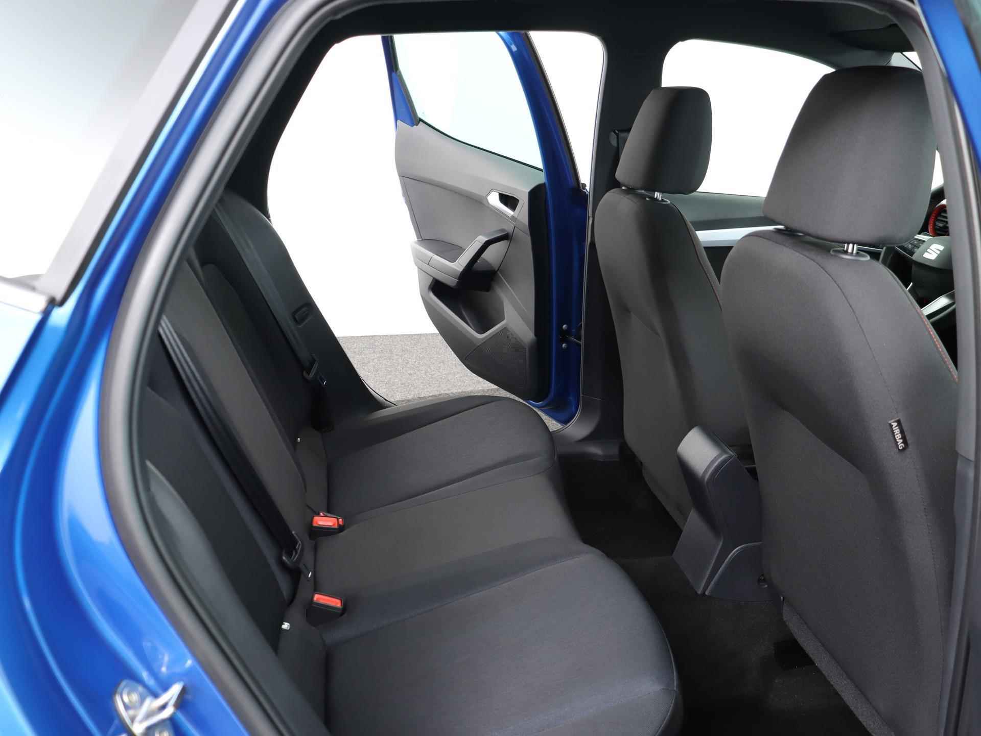 SEAT Arona 1.0 TSI 110 pk FR | Virtual Cockpit | Stoelverwarming | Cruise Control | PDC | Apple CarPlay | Navigatie | - 17/46