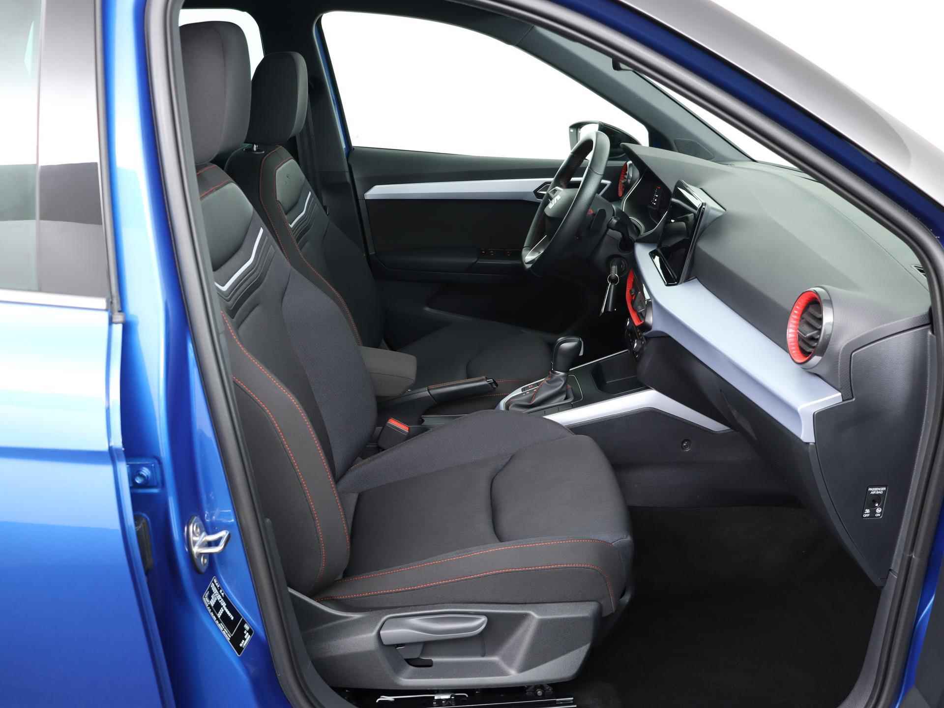 SEAT Arona 1.0 TSI 110 pk FR | Virtual Cockpit | Stoelverwarming | Cruise Control | PDC | Apple CarPlay | Navigatie | - 19/46