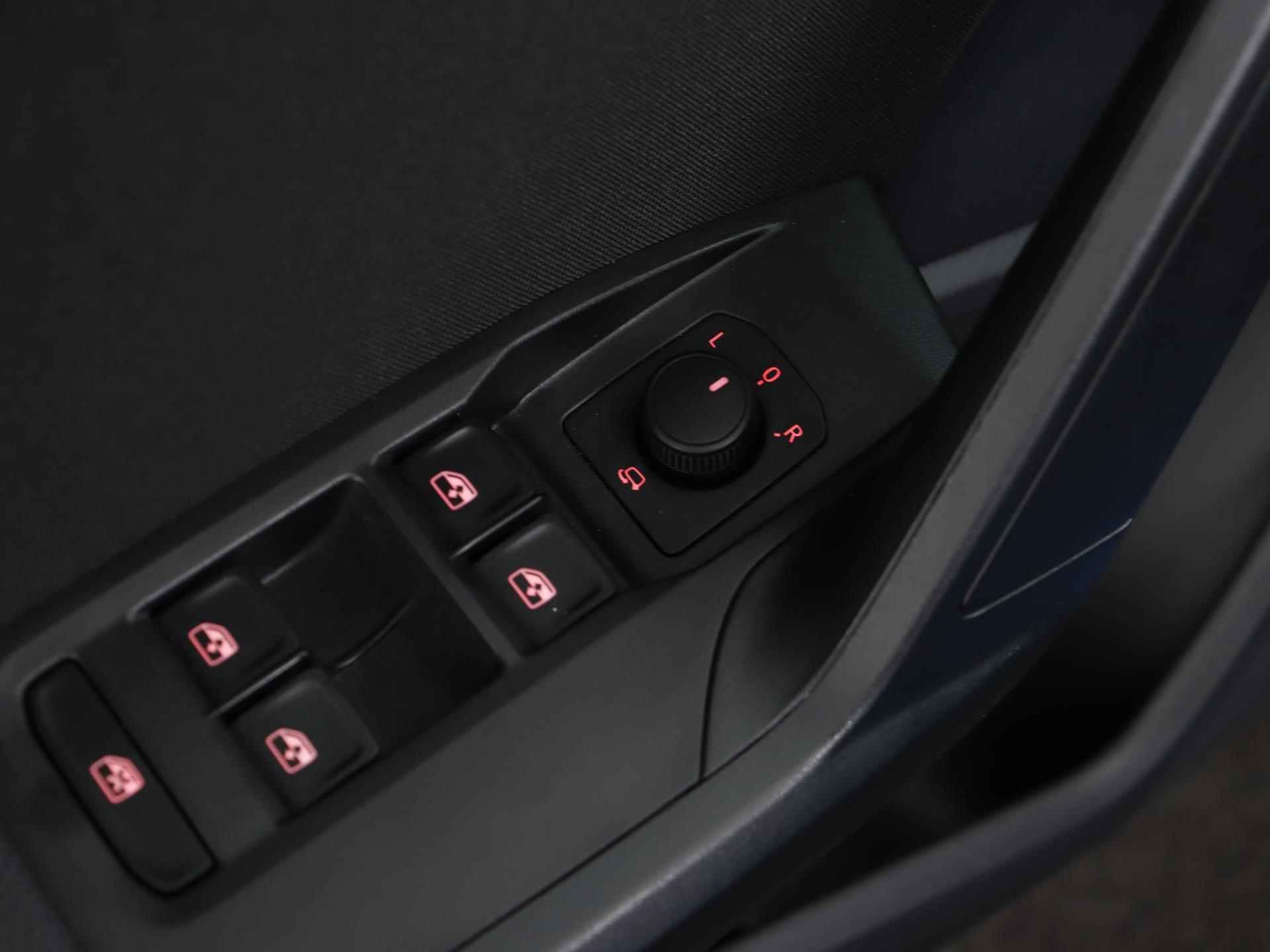 SEAT Arona 1.0 TSI 110 pk FR | Virtual Cockpit | Stoelverwarming | Cruise Control | PDC | Apple CarPlay | Navigatie | - 25/46