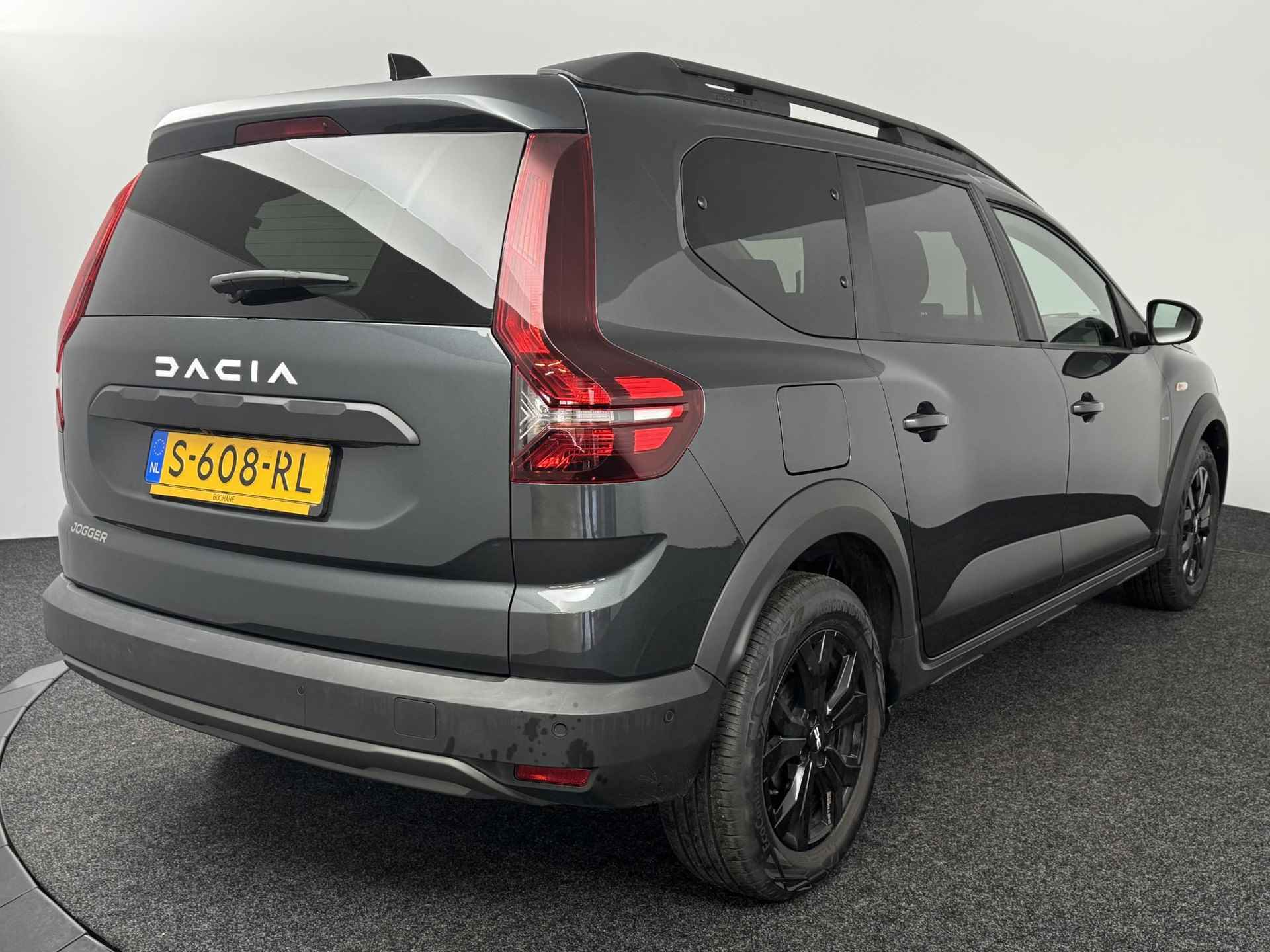 Dacia Jogger 1.0 TCe 110 Extreme | 7-Persoons | Navigatie | Dodehoekdetectie | Camera | - 4/46