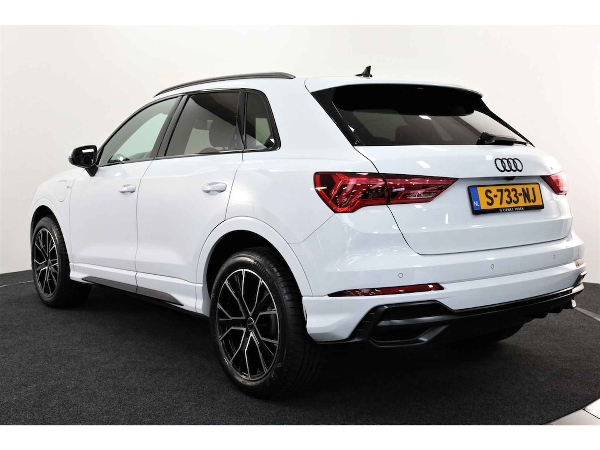 Audi Q3 45 TFSI e S-Edition (Hybride) - 17/40