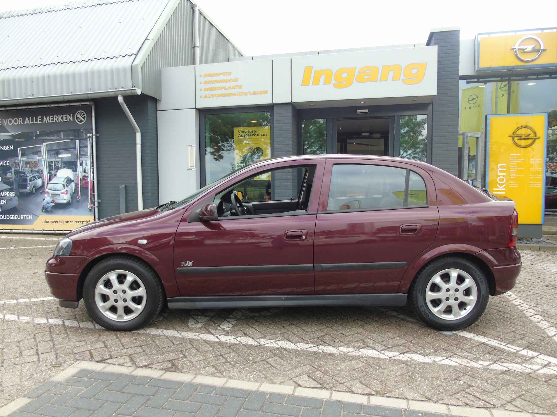 Opel Astra 1.6 Njoy Automaat | Airco | Trekhaak | Cruise Control | 12 maanden BOVAG garantie - 2/21