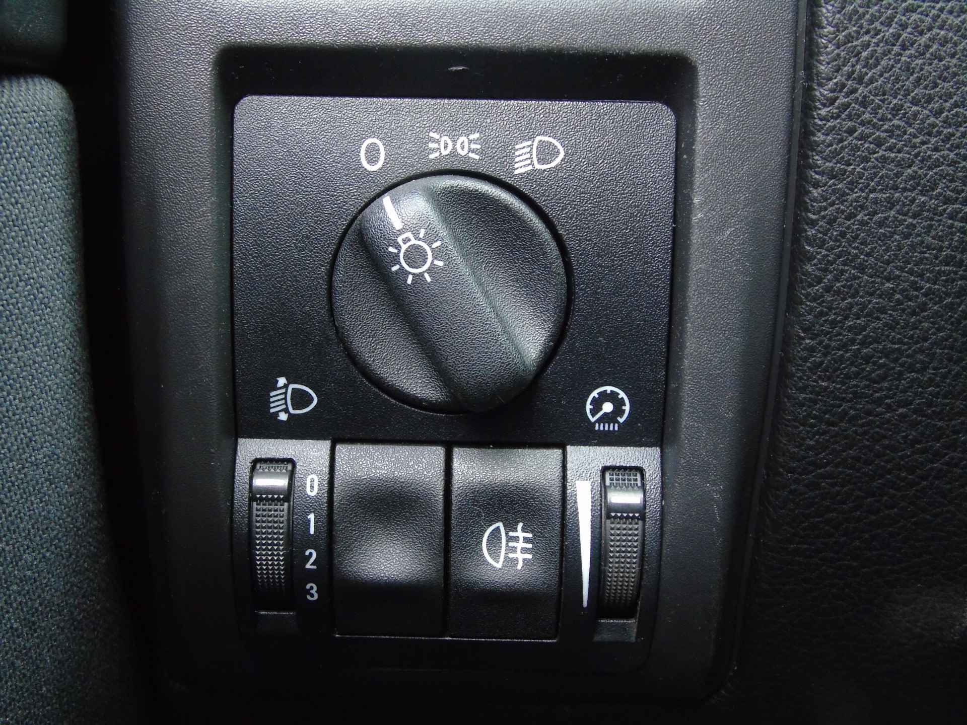Opel Astra 1.6 Njoy Automaat | Airco | Trekhaak | Cruise Control | 12 maanden BOVAG garantie - 20/21