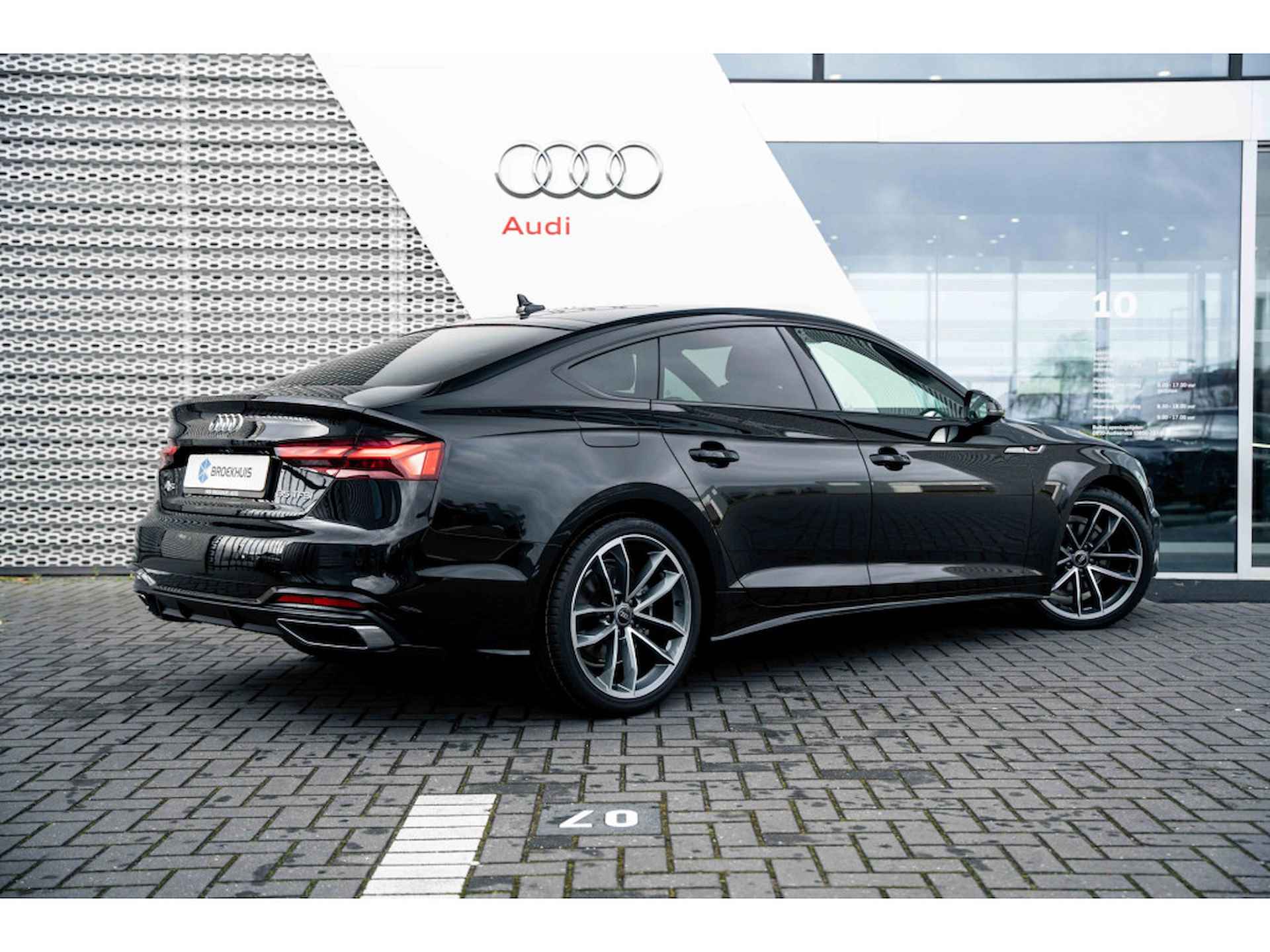 Audi A5 Sportback 35 TFSI S edition Competition | ADAPTIEF CRUISE | ASSIST. RIJDEN | CAMERA | AMBIENT VERL. | OPTIEKPAKKET ZWART | ELEK. - 3/41