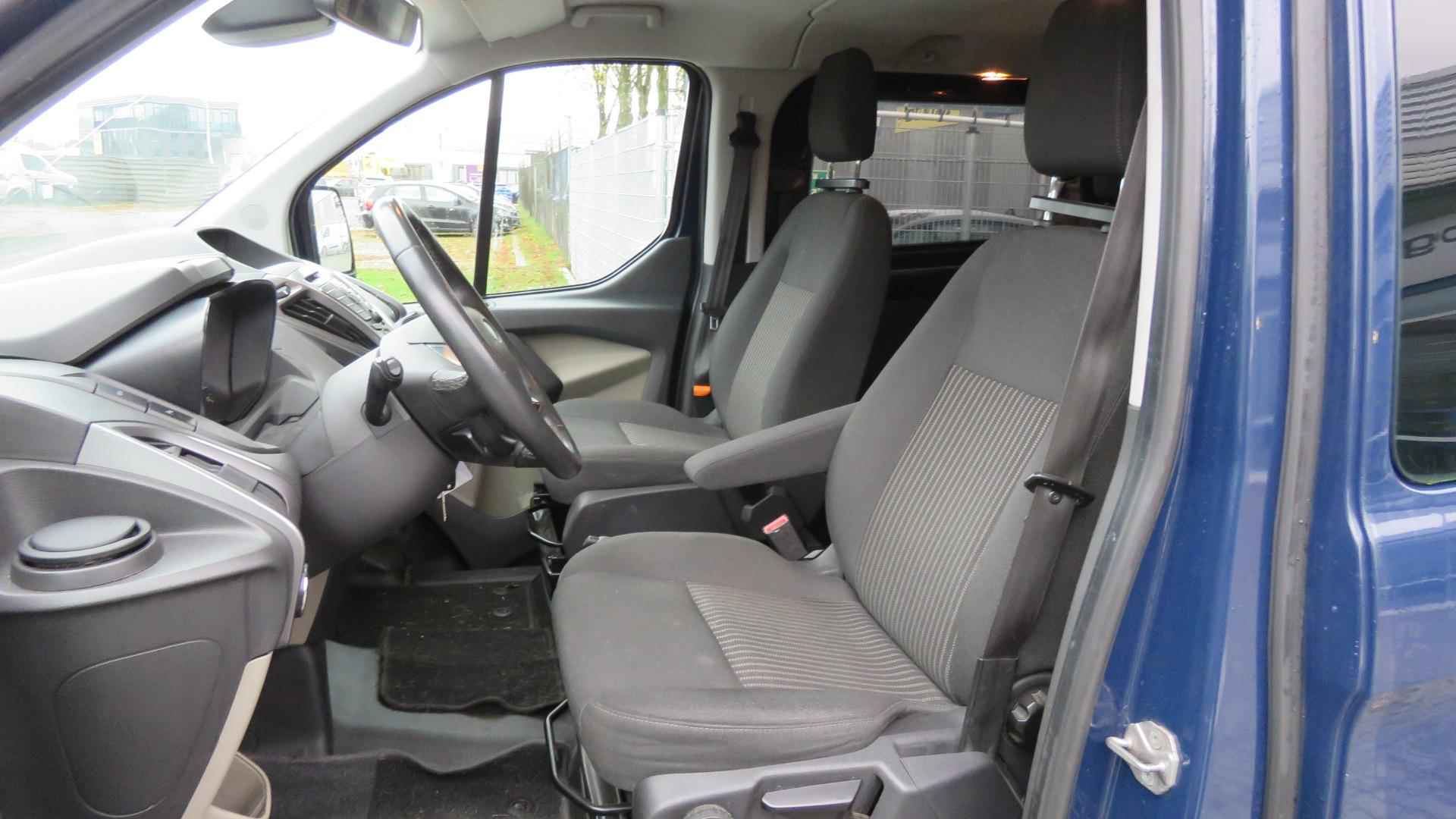 Ford Transit Custom 290 2.2 TDCI L2H1 Trend DC GEEN BTW/BPM, Dubbele cabine, Trekhaak, Cruise, camera, 138889 km !! - 5/31