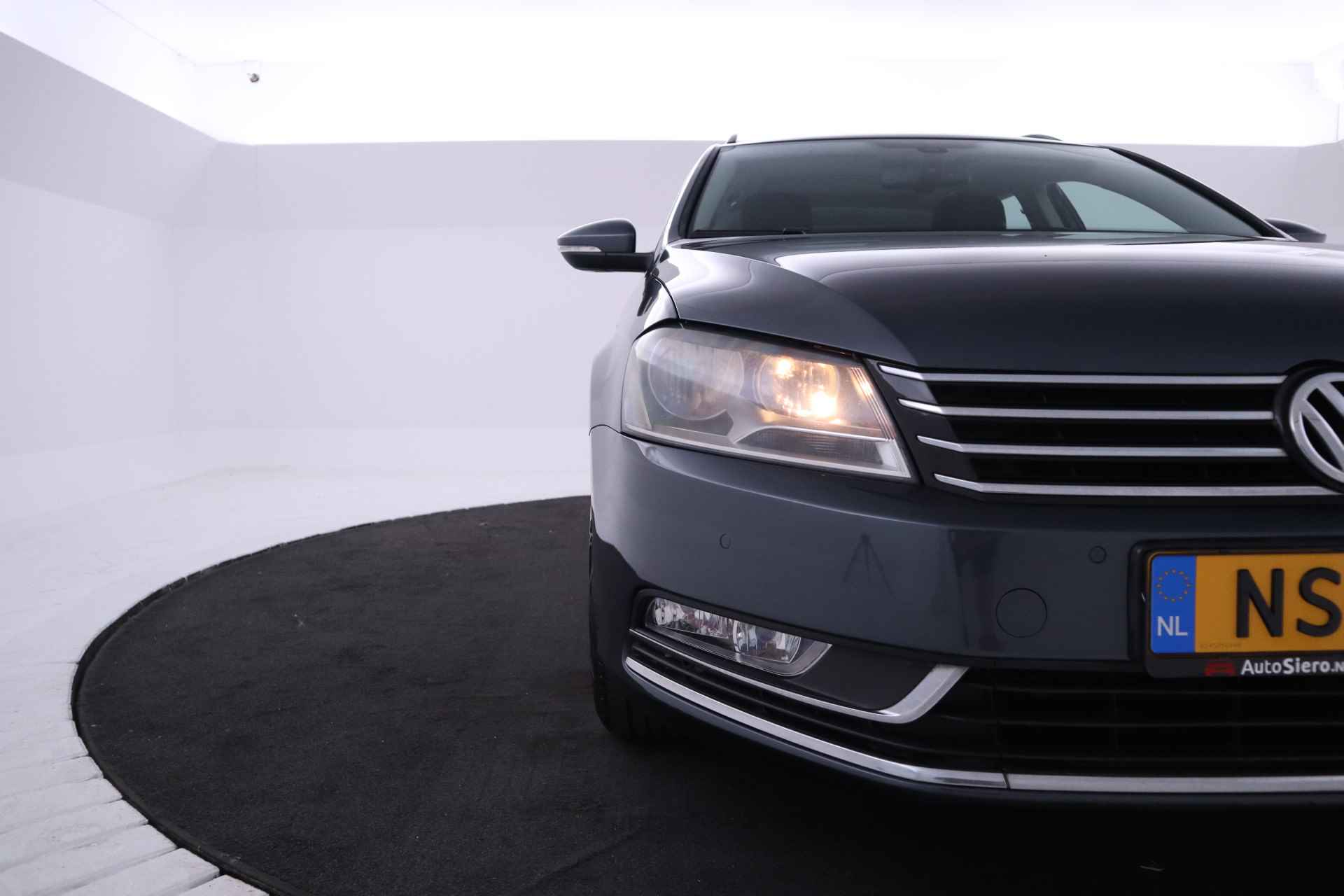 Volkswagen Passat Variant 2.0 TDI R-line BlueMotion Panoramadak, CLimate, Trekhaak - 7/38