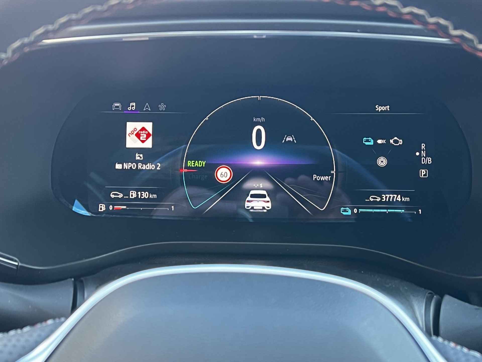 Renault Arkana 1.6 E-Tech Hybrid 145 R.S. Line / Dealer onderhouden / Schuif- Kanteldak / Leder / Adaptieve Cruise Control / Stuur- en stoelverwarming / BOSE / Apple Carplay Android / - 16/60