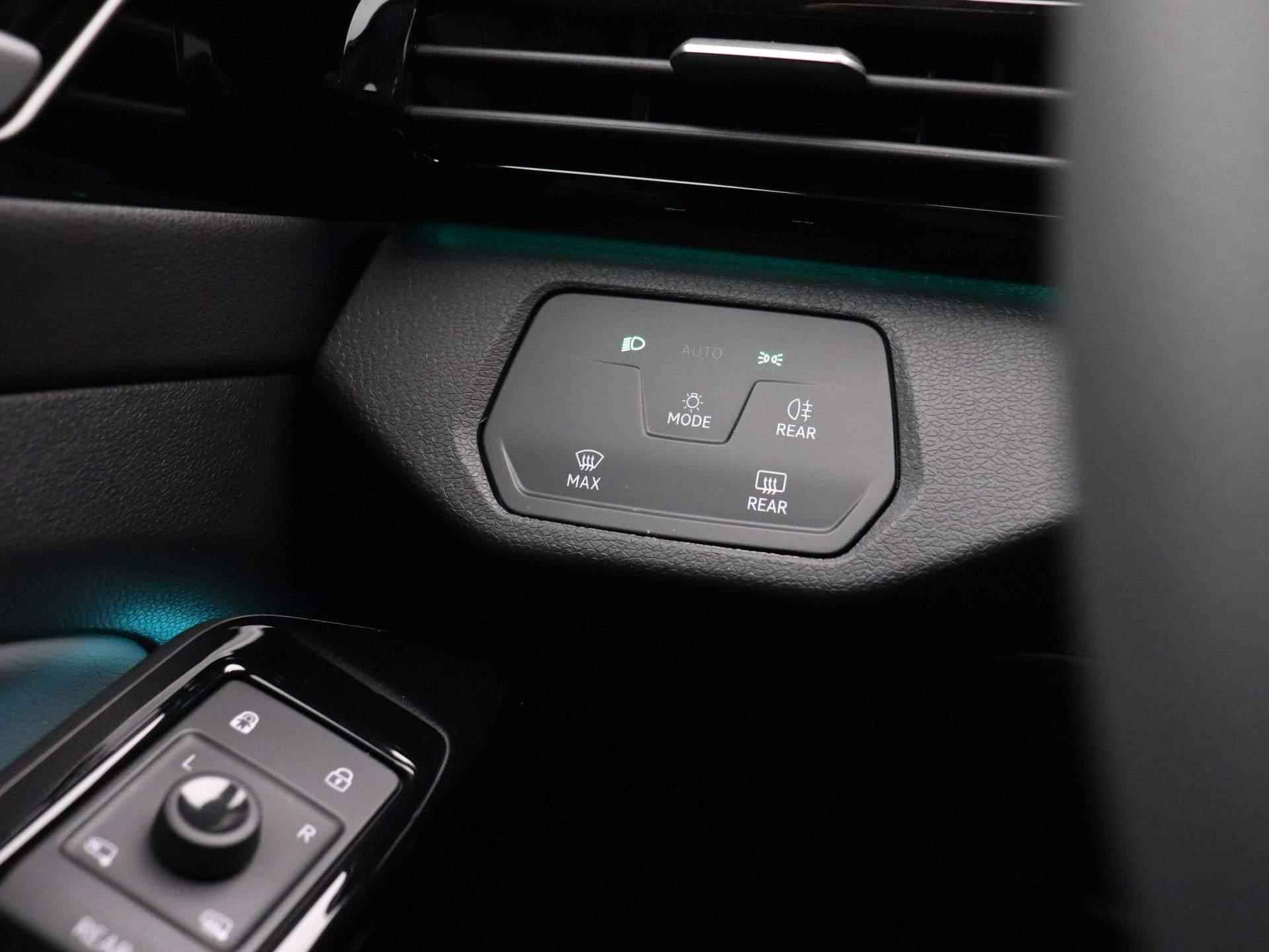 Volkswagen ID.4 Pro 128 kWh 174 PK DSG | Apple Carplay | Multimedia pakket | Assistance pakket | Comfortstoelen | Adaptive cruise control | Keyless | Parkeersensoren | Sfeerverlichting | - 25/41