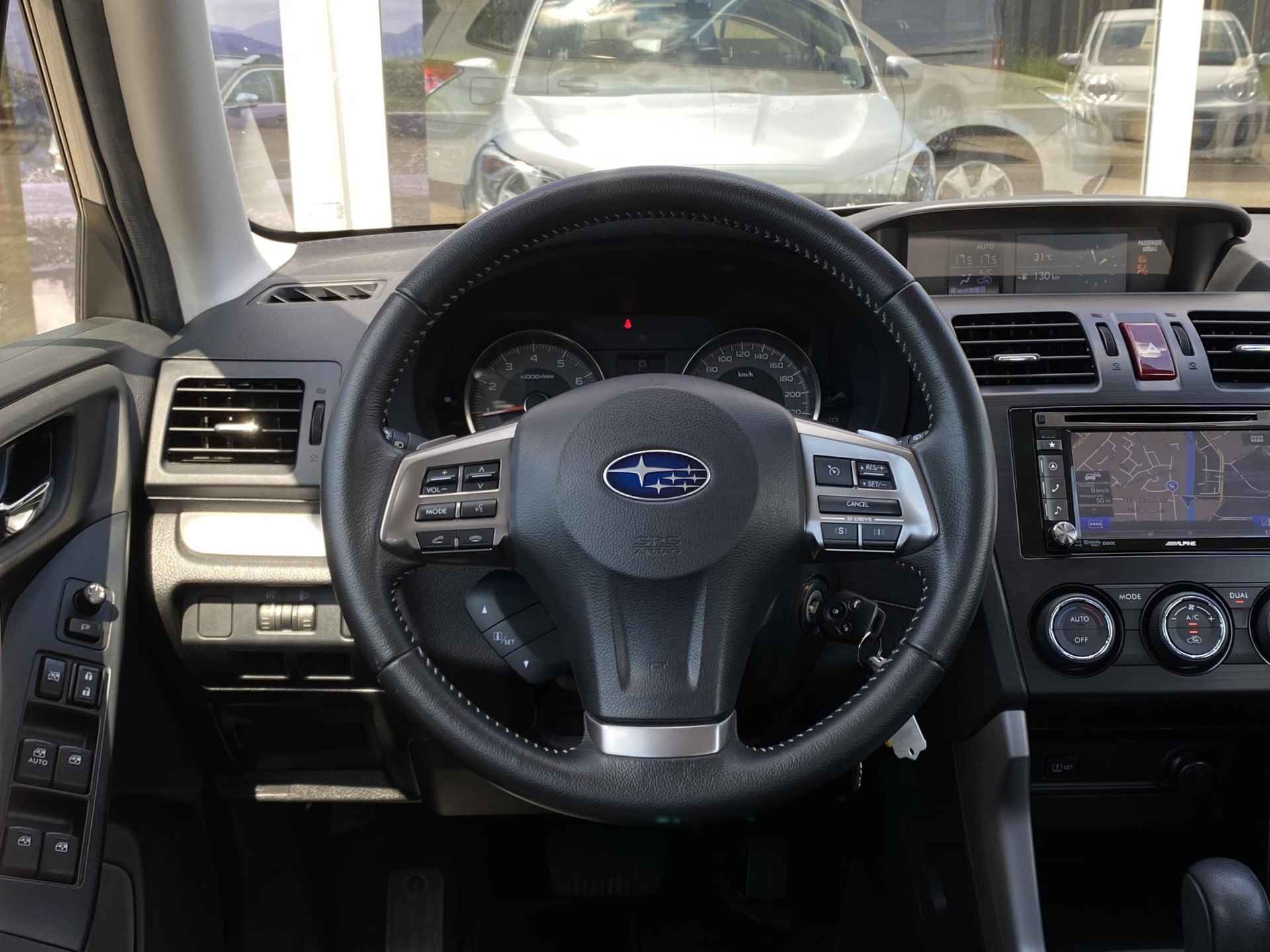 Subaru Forester 2.0 Luxury | Stoelverwarming voor | Cruise control | Navigatie | Achteruitrijcamera | Trekhaak | - 12/38