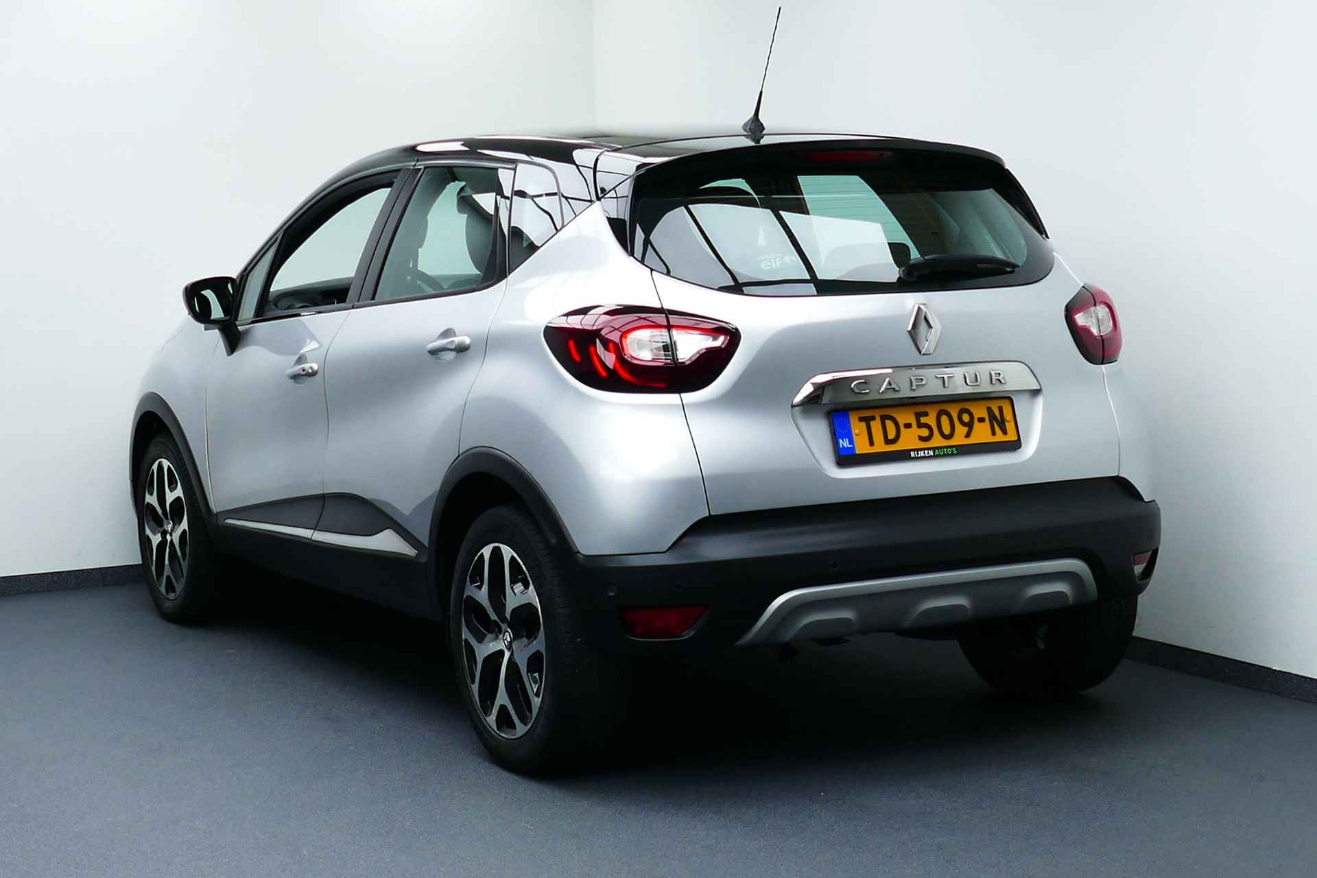 Renault Captur 0.9 TCe Dynamique Navi, Camera, Clima, Cruise, 17"LMV, Led Koplampen, Haak 1200kg - 7/35