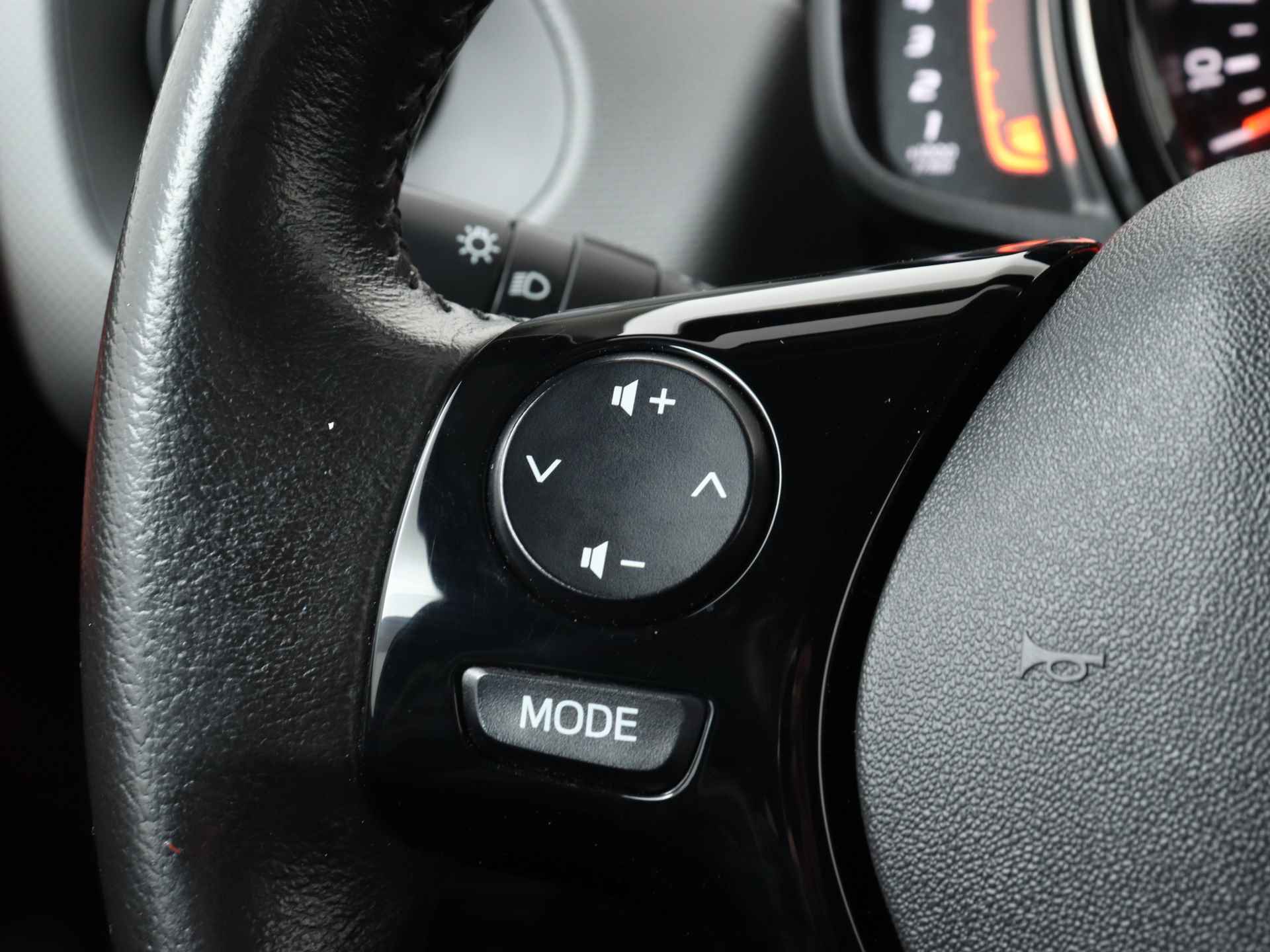 Peugeot 108 1.0 e-VTi Active | Airco | Bluetooth | Elek. ramen | - 21/40