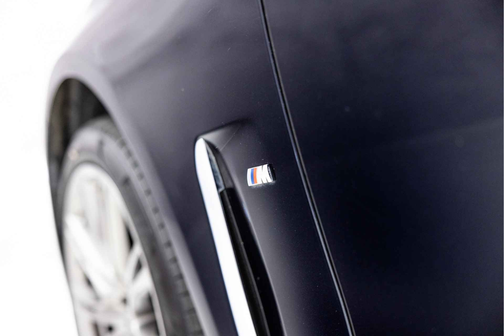 BMW 7 Serie 750i xDrive High Executive | M-Sport | Pano | Stoelventilatie 4X | Bowers & Wilkins - 69/72