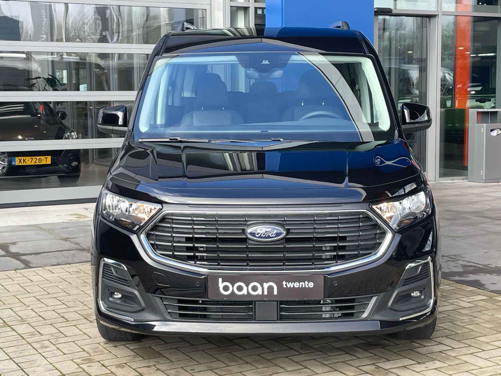 Ford Tourneo Connect 1.5 Plug-IN Hybrid 150 PK Automaat Titanium L2 | 7 zits | 5 jaar Ford Protect | AGR stoel | LED koplampen | Winter Pack | 04-202 - 5/26