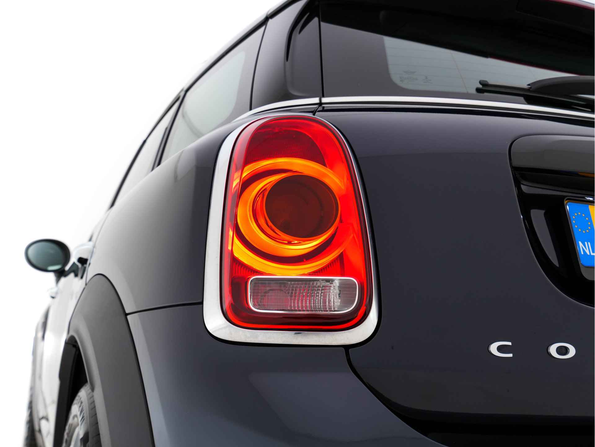 MINI Countryman 2.0 Cooper D Business Edition Aut. *HEAD-UP | HARMAN/KARDON | 1/2LEDER | FULL-LED | MEMORY-PACK | SPORT-SEATS | KEYLESS | NAVI-FULLMAP | ECC | PDC | CRUISE | 18''ALU* - 32/34