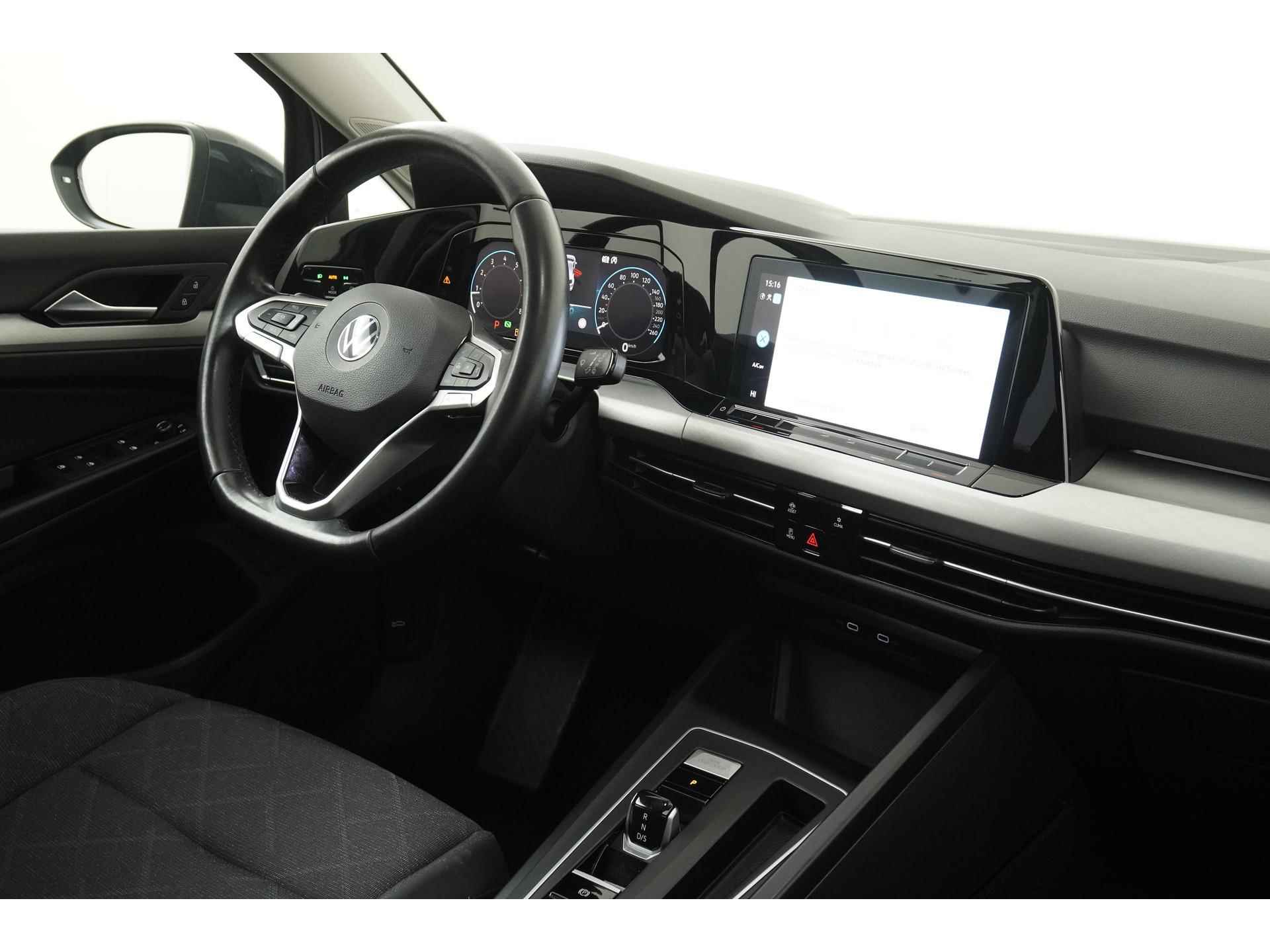 Volkswagen Golf 1.5 eTSI Style DSG | Navigatie | Apple/Android Carplay | Zondag Open! - 2/34