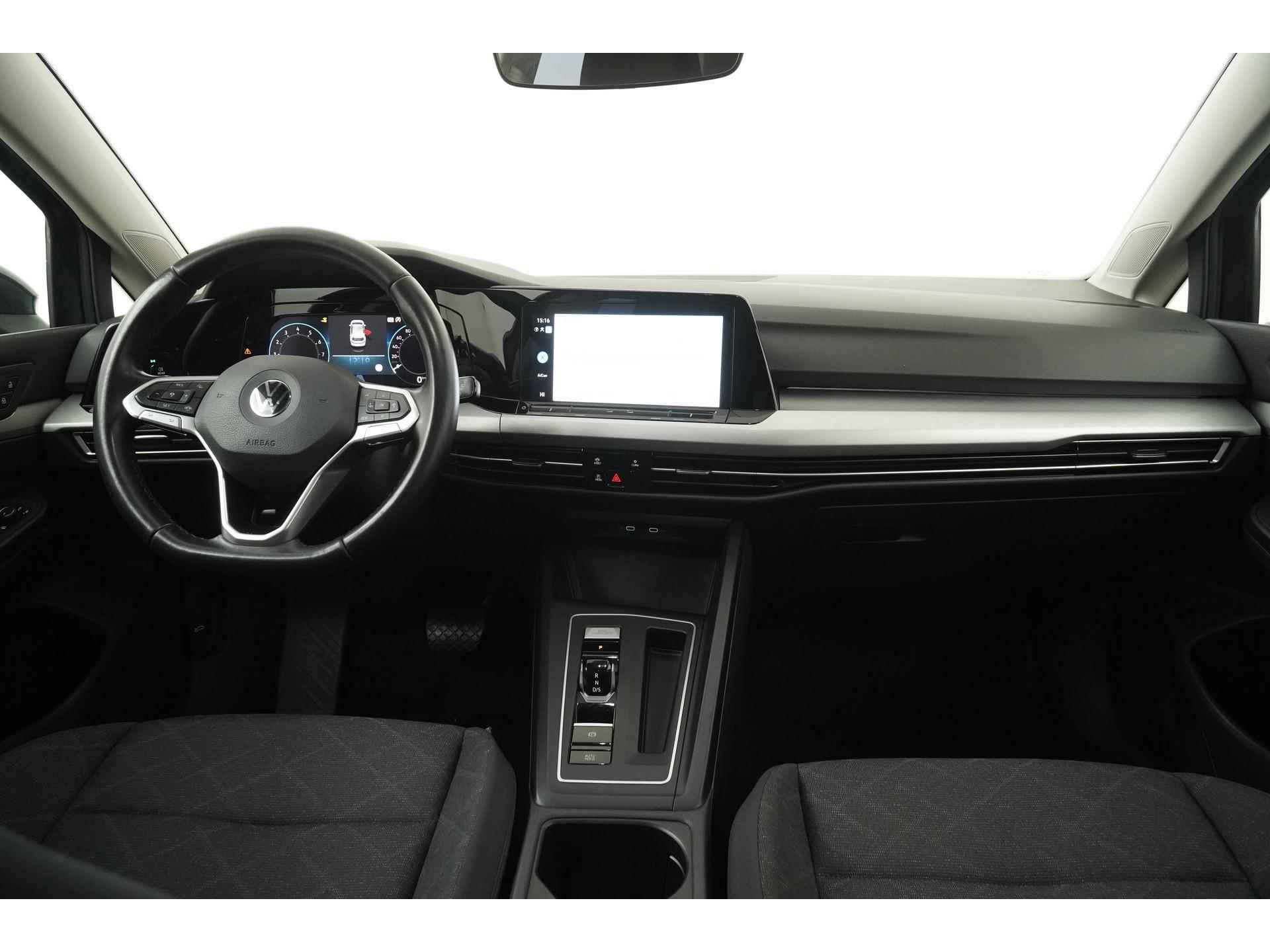 Volkswagen Golf 1.5 eTSI Style DSG | Navigatie | Apple/Android Carplay | Zondag Open! - 5/34