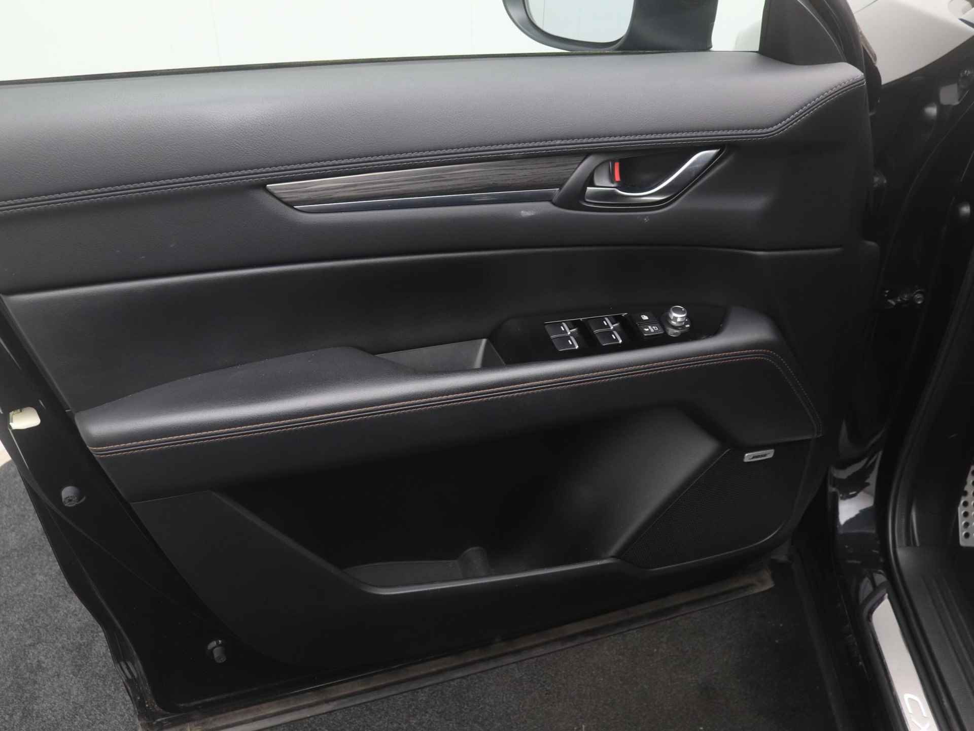 Mazda CX-5 2.5 SkyActiv-G GT-M automaat met Sunroof, wegklapbare trekhaak en Apple CarPlay : dealer onderhouden - 13/52