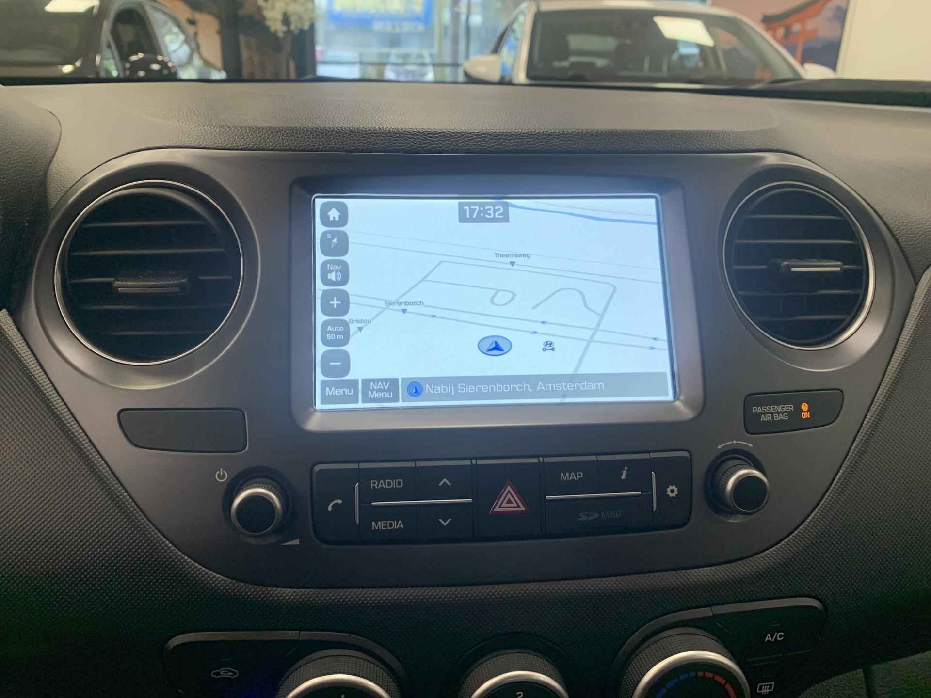 Hyundai i10 1.0i Comfort | carplay | navigatie| lichtmetalen velgen| - 12/24