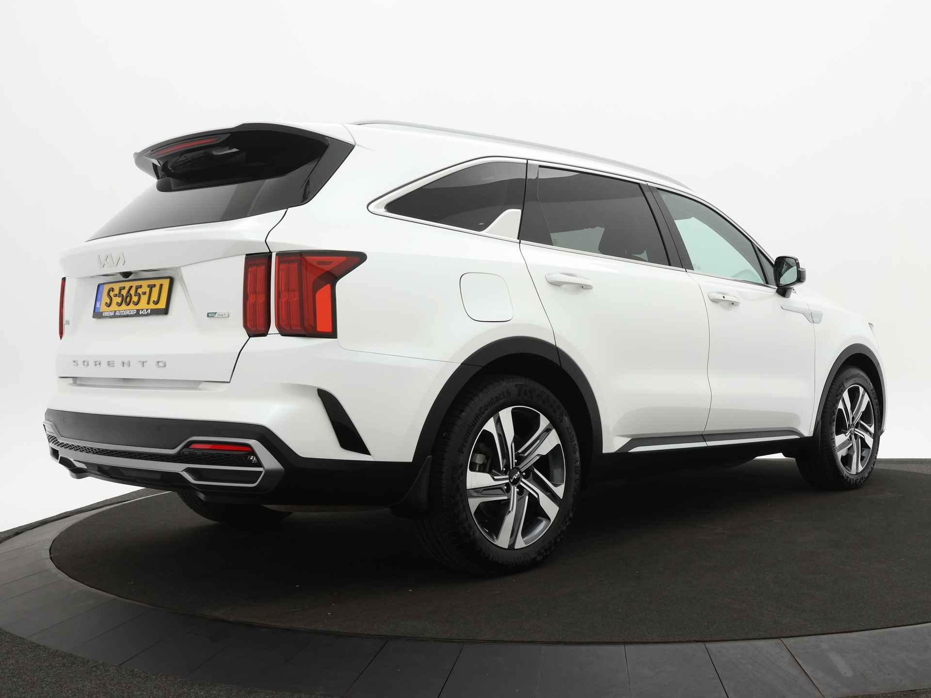 Kia Sorento 1.6 T-GDI PHEV Plug-in 4WD DynamicPlusLine 7-Persoons - Adaptief Cruise Control - Climate Control - Stoelverwarming - LM-Velgen 19" - Lederen Bekleding - Fabrieksgarantie tot 04-2029 - 9/52