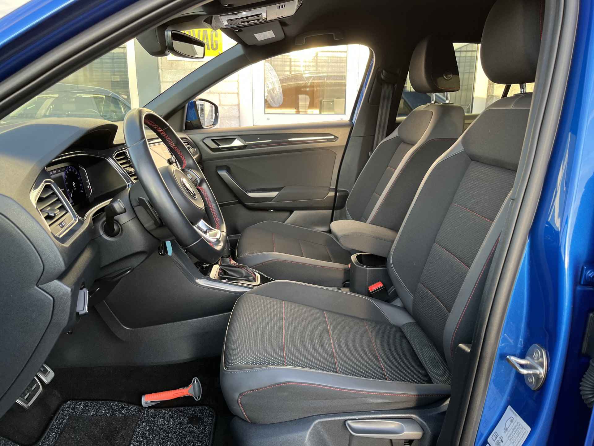 Volkswagen T-Roc 1.5 TSI Sport / AUTOMAAT/ TREKHAAK/ PARK. SENSOREN/ LED/ DIGITAL DASHBOARD/ STOEL VERWARM./ ADAPT. CRUISE/ APP CONNECT/ NAVI/ CLIMA/ DAB/ - 8/40