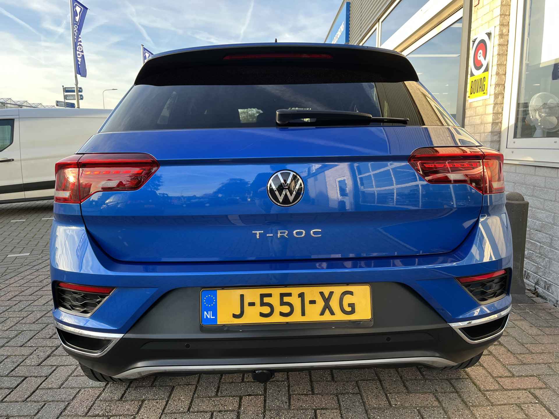 Volkswagen T-Roc 1.5 TSI Sport / AUTOMAAT/ TREKHAAK/ PARK. SENSOREN/ LED/ DIGITAL DASHBOARD/ STOEL VERWARM./ ADAPT. CRUISE/ APP CONNECT/ NAVI/ CLIMA/ DAB/ - 34/40